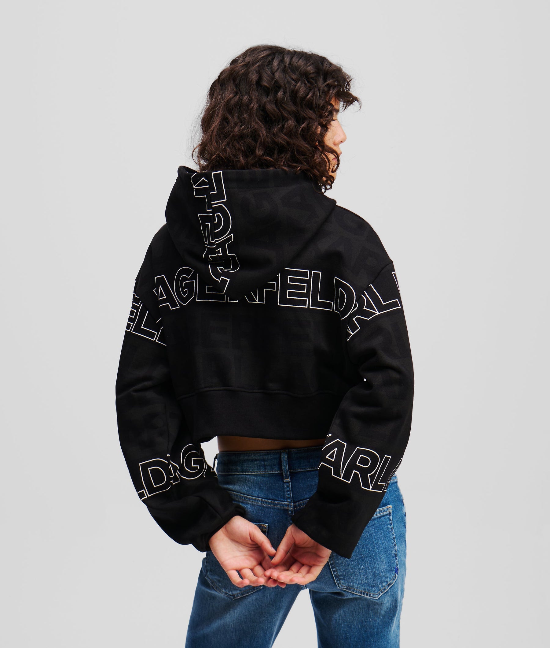 OVERSIZED CROPPED HOODIE
