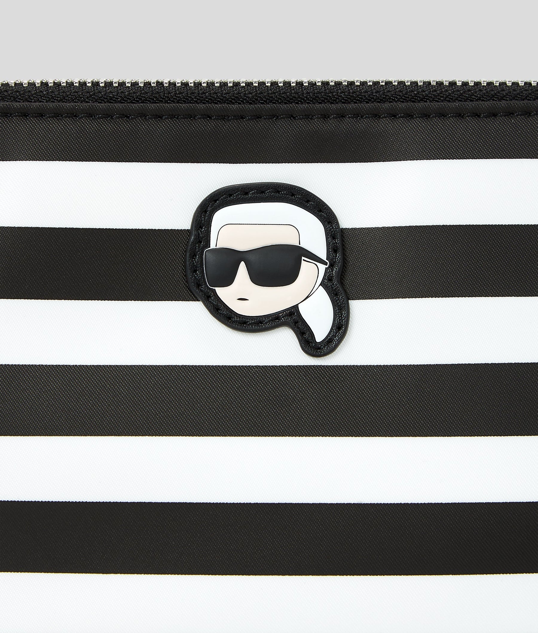IKON NYLON SHOULDER POUCH