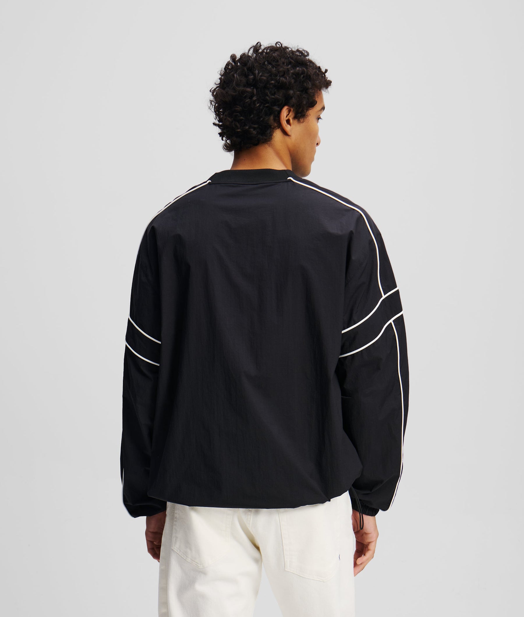PIPING V-NECK SWEATSHIRT