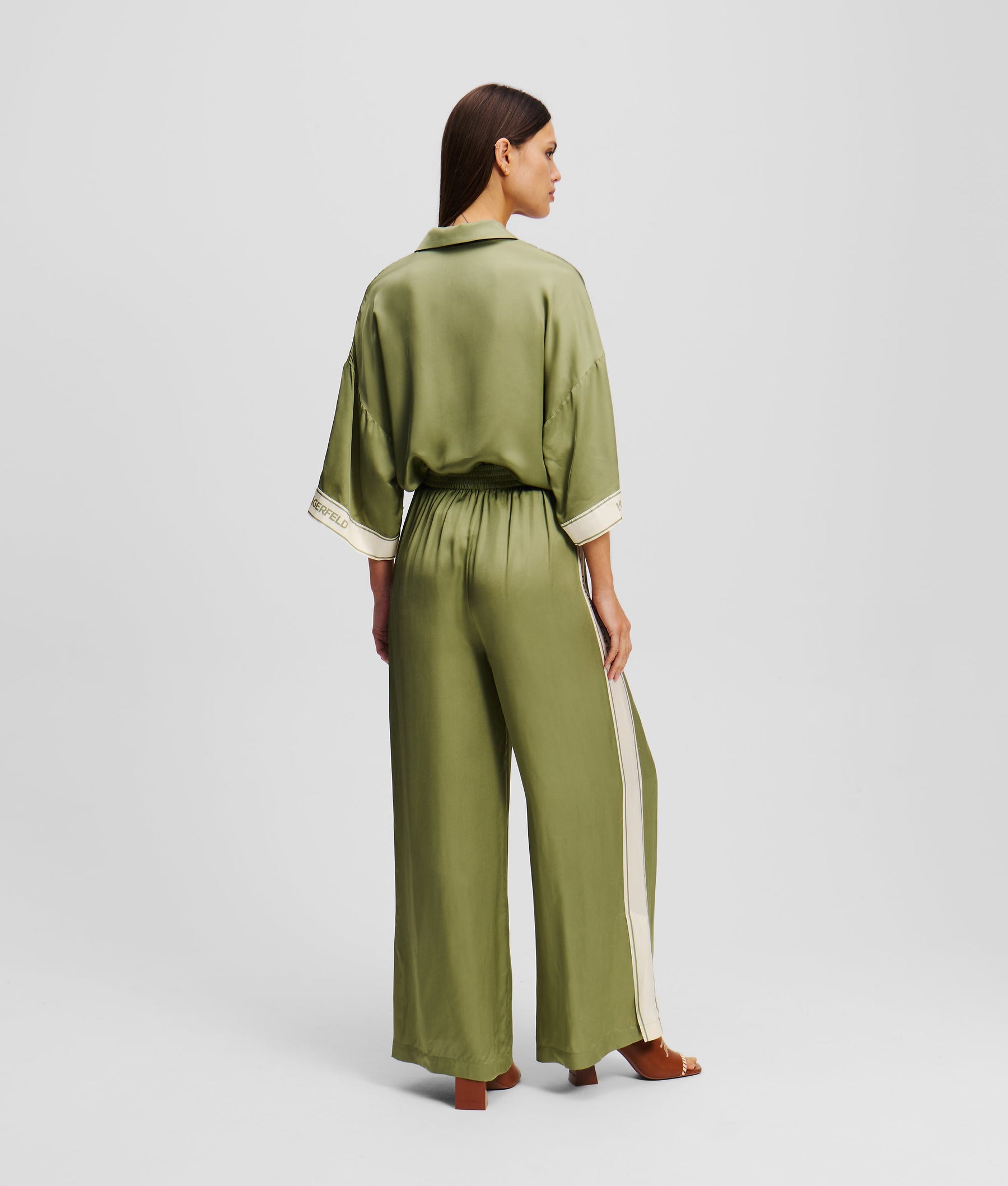 WIDE-LEG TROUSERS