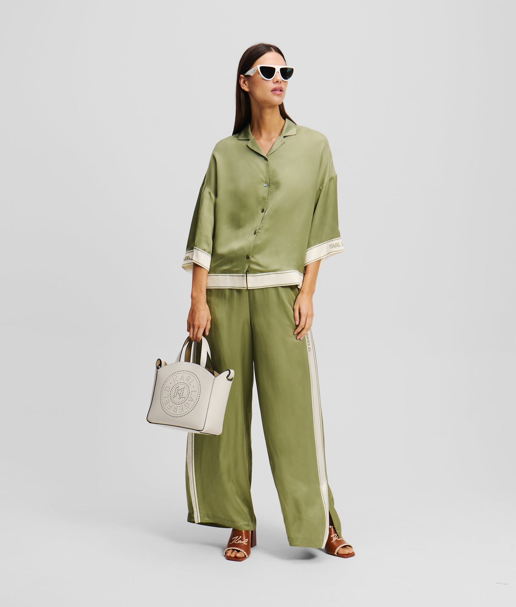 WIDE-LEG TROUSERS