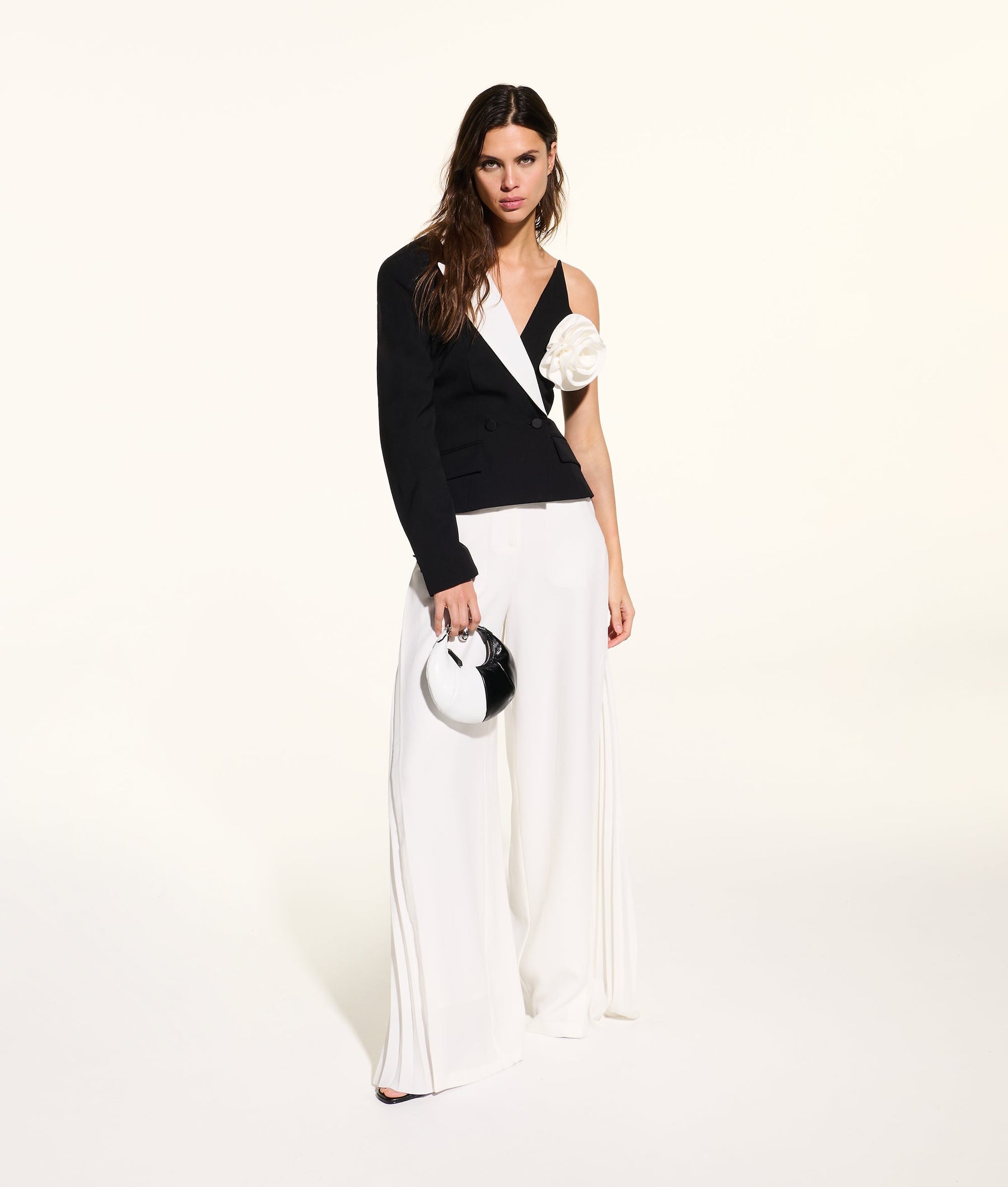 KL STUDIO ASYMMETRIC BLAZER