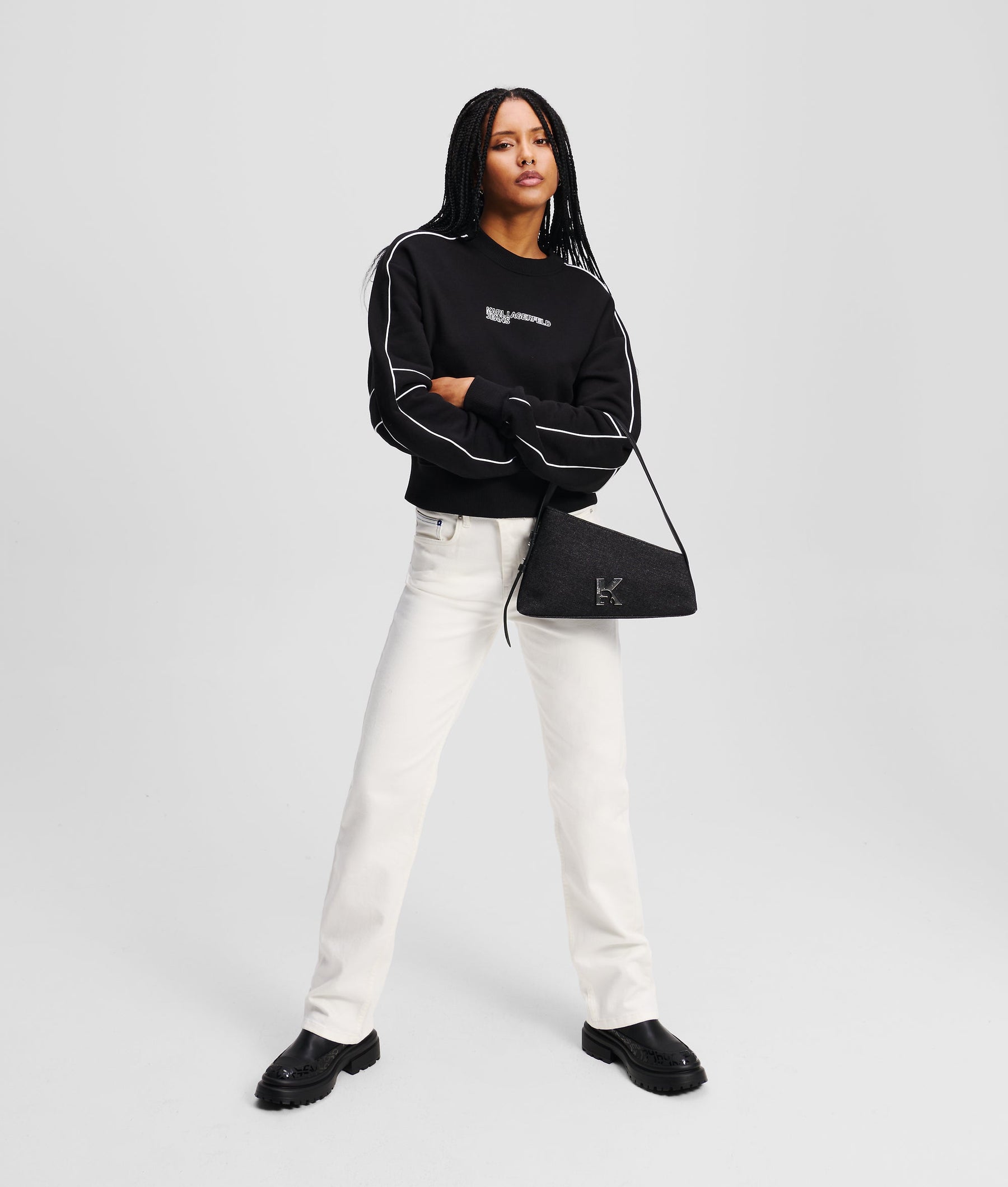 RELAXED CROPPED SWEATSHIRT