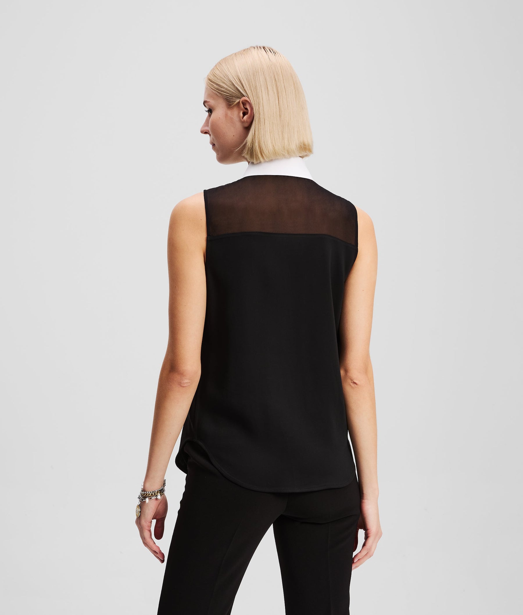 POPLIN COLLAR SLEEVELESS BLOUSE