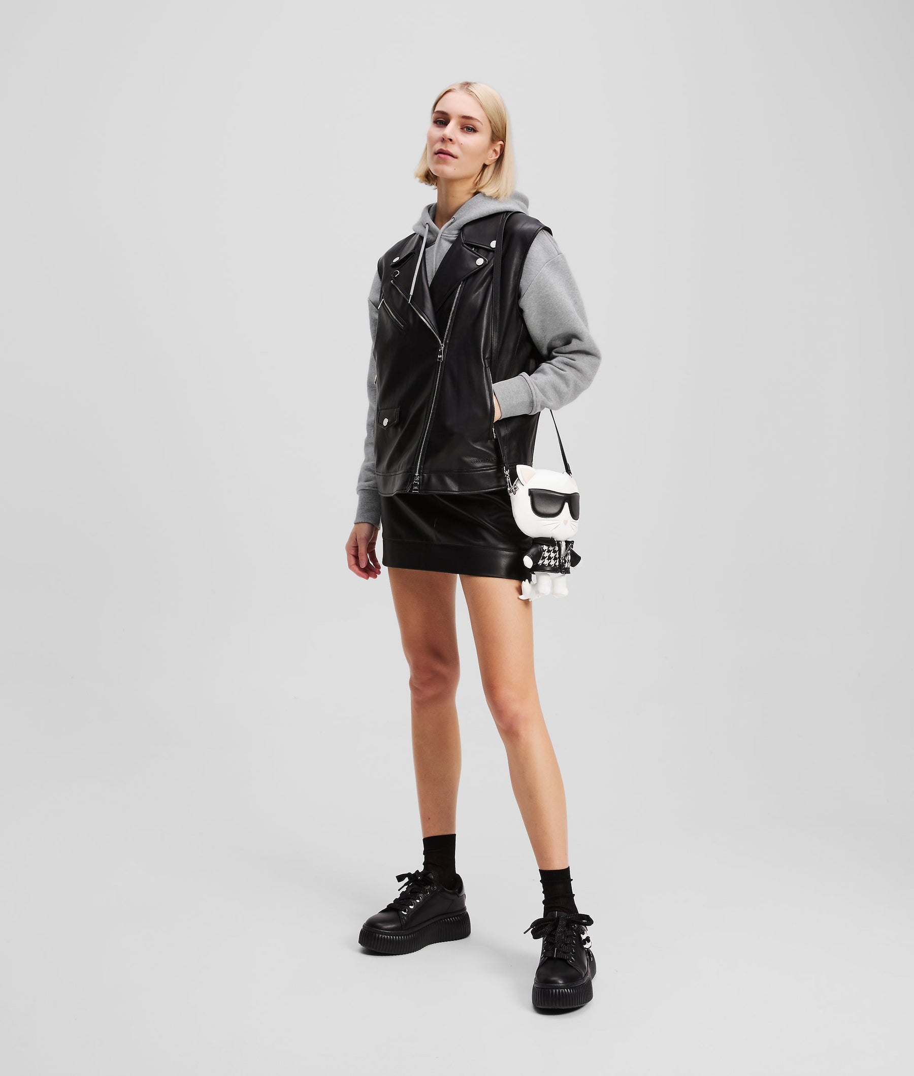 IKON PATCH CROPPED HOODIE