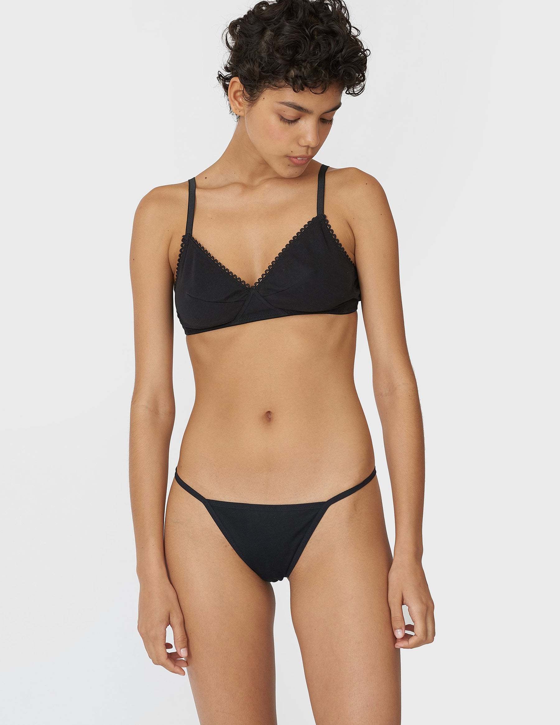 Estel Y Thong Black