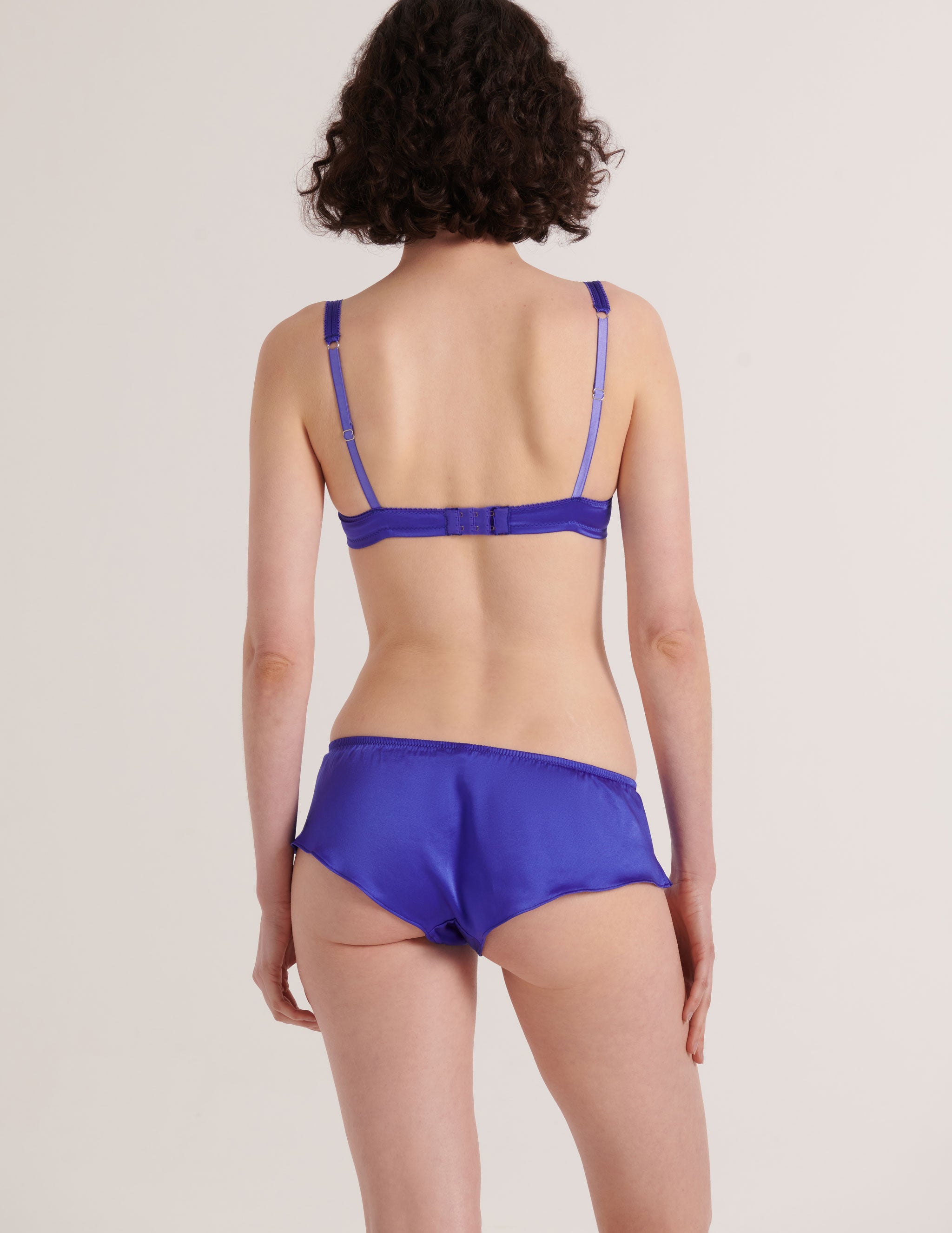 Gal Short Tanzanite