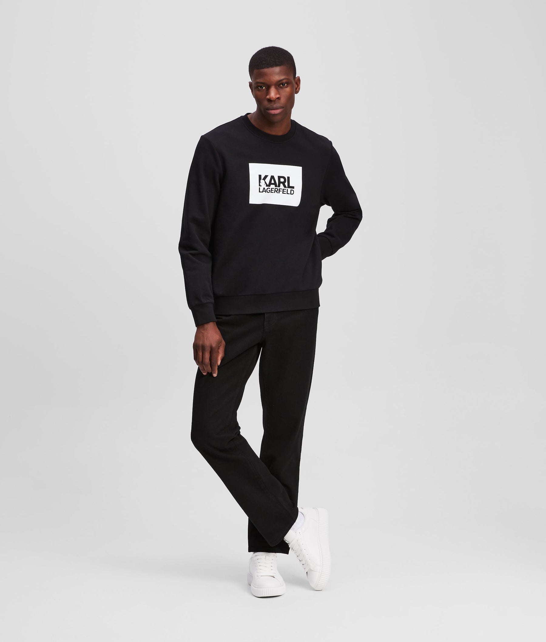 LOGO SWEATSHIRT