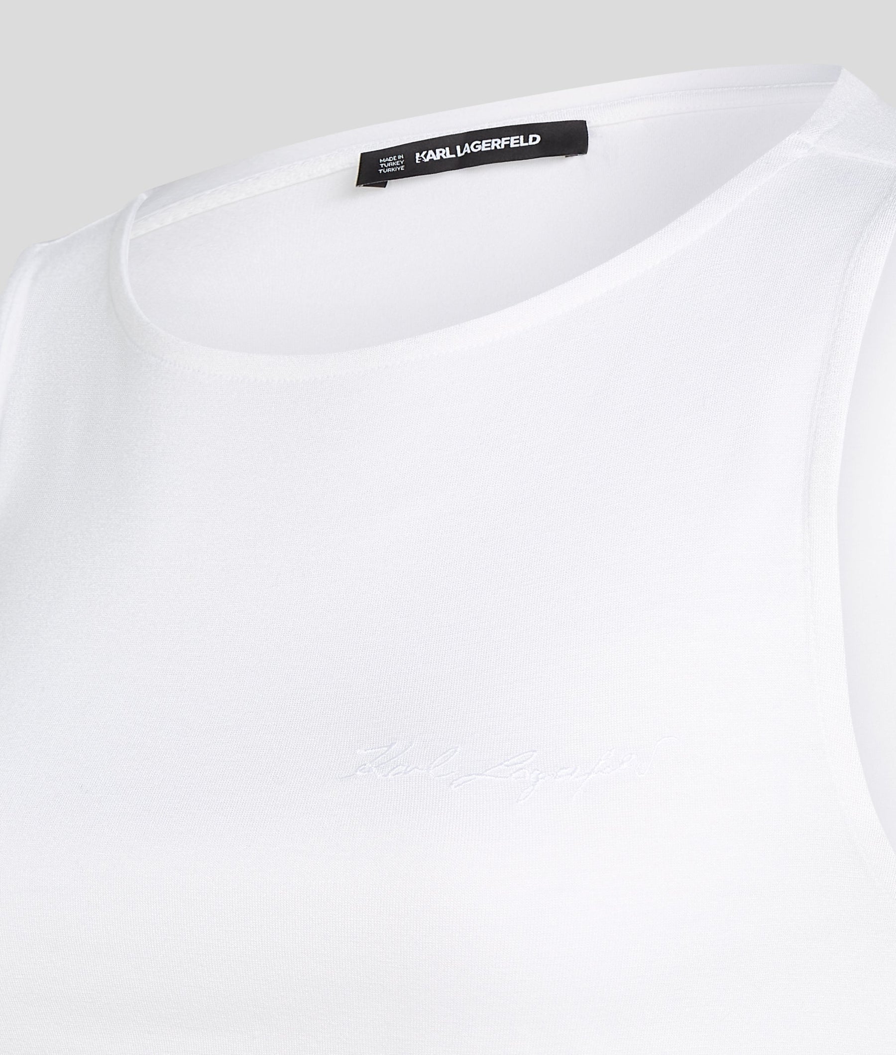 SIGNATURE BOAT NECK RUCHED TOP