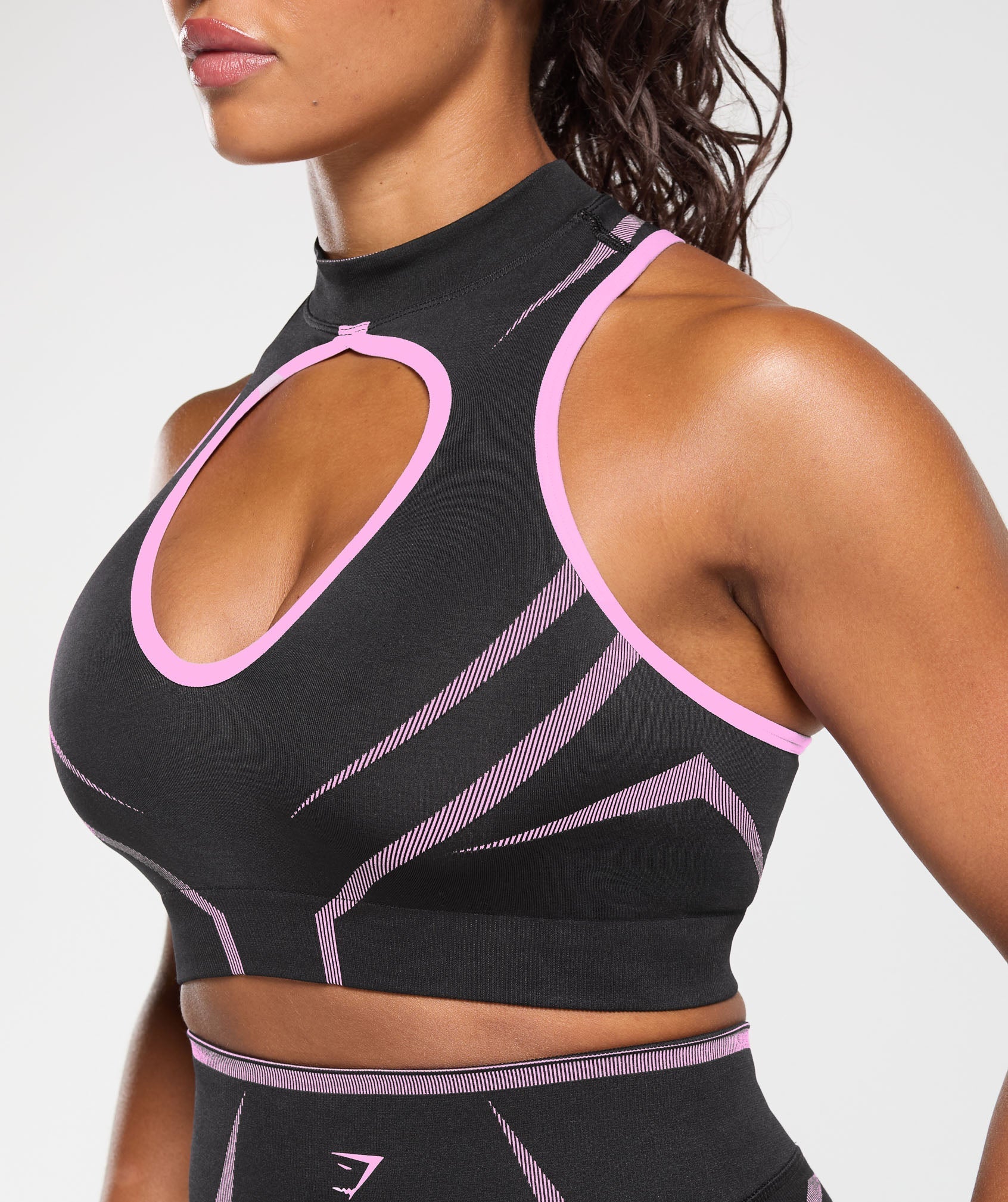 Gymshark Apex Lift Seamless Crop Top - Darkest Purple/Sour Pink