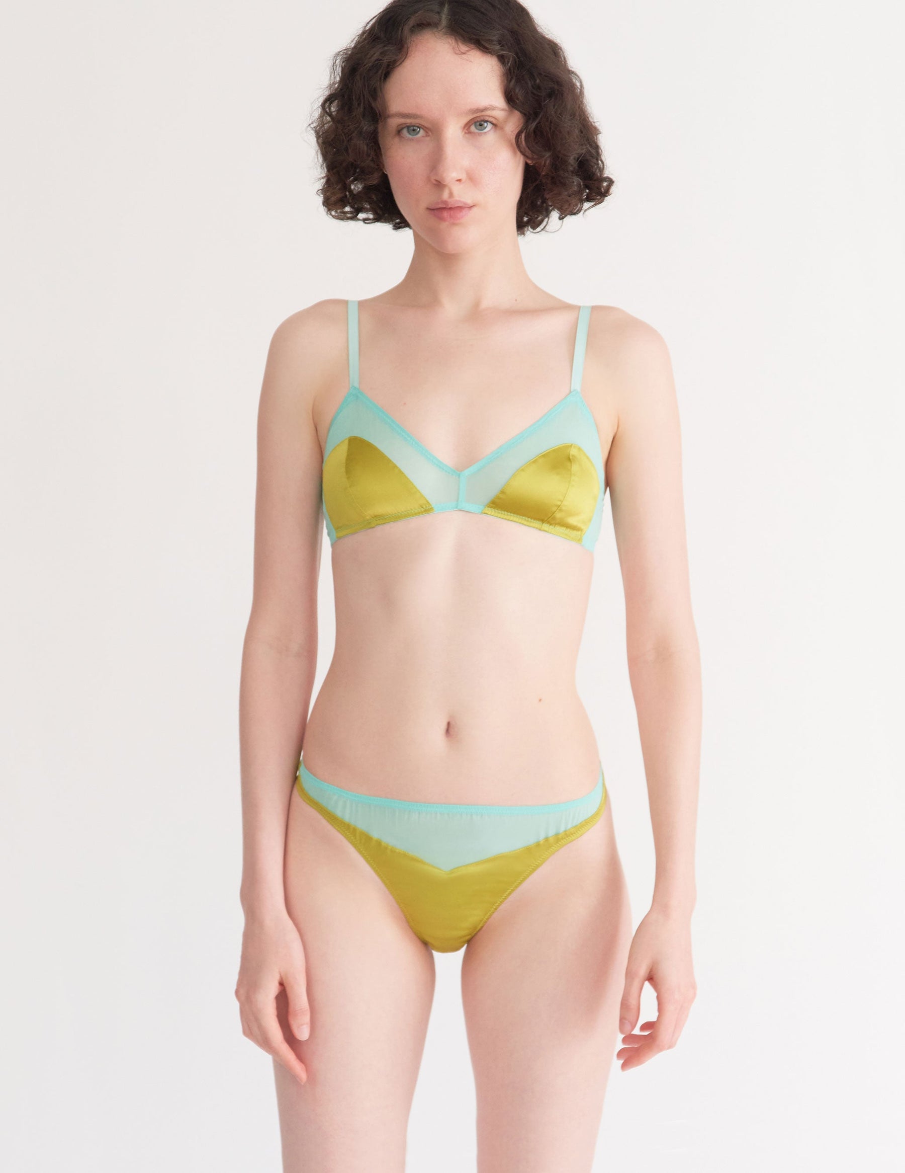 Maya Thong Hummingbird