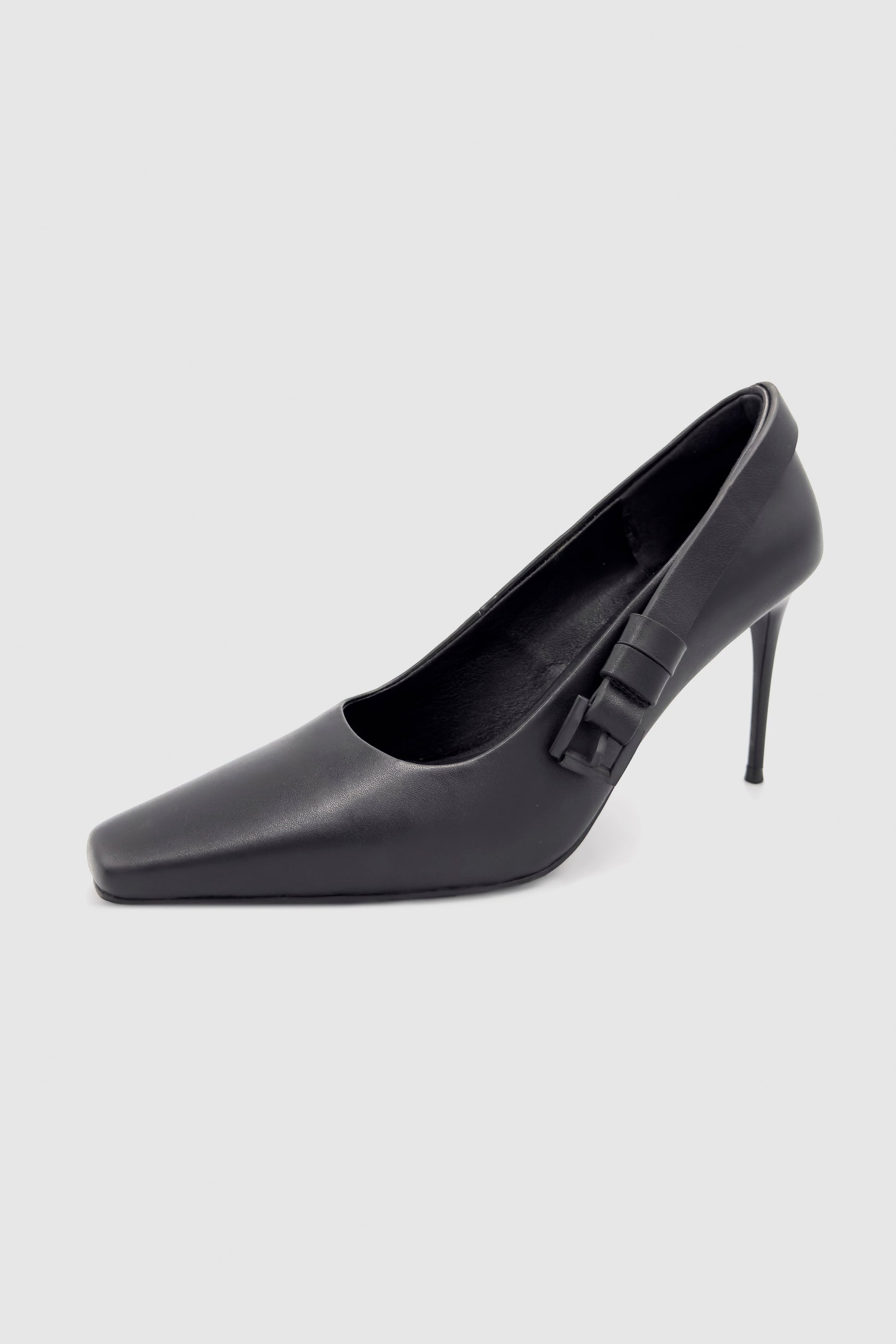 BELLA PUMPS