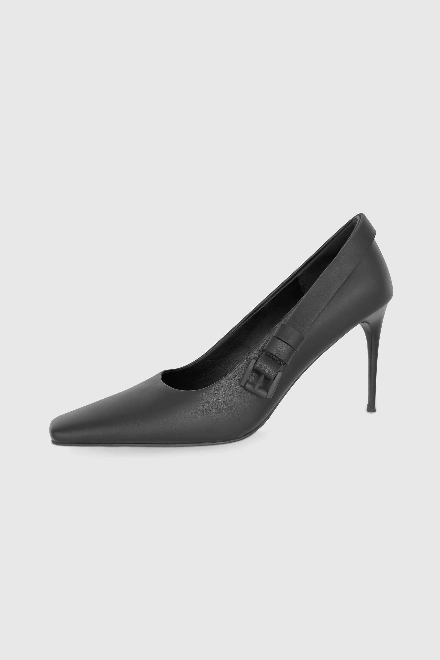 BELLA PUMPS