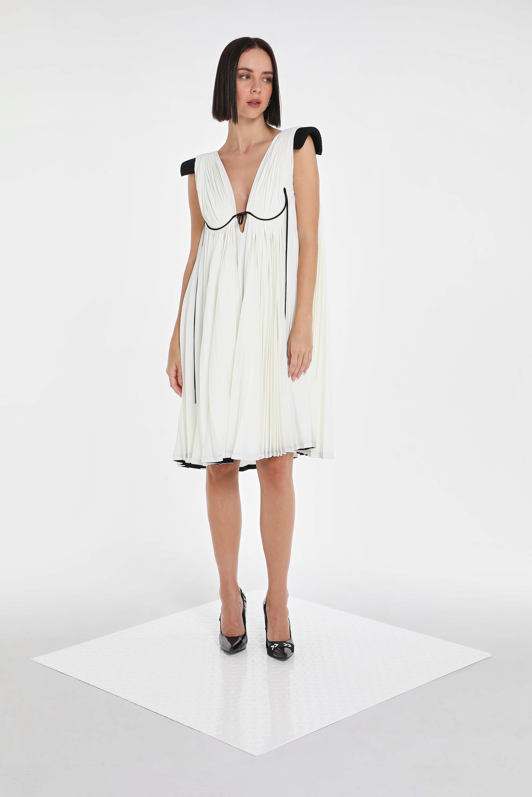 PLEATED DRESS W/ BRA LINES