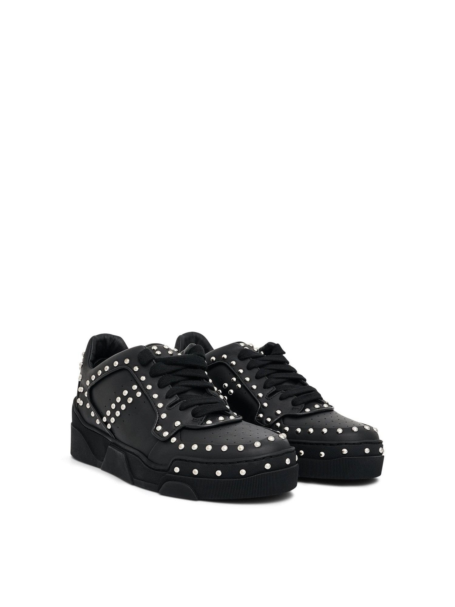 GIVENCHY Low Tyson Sneaker in Black