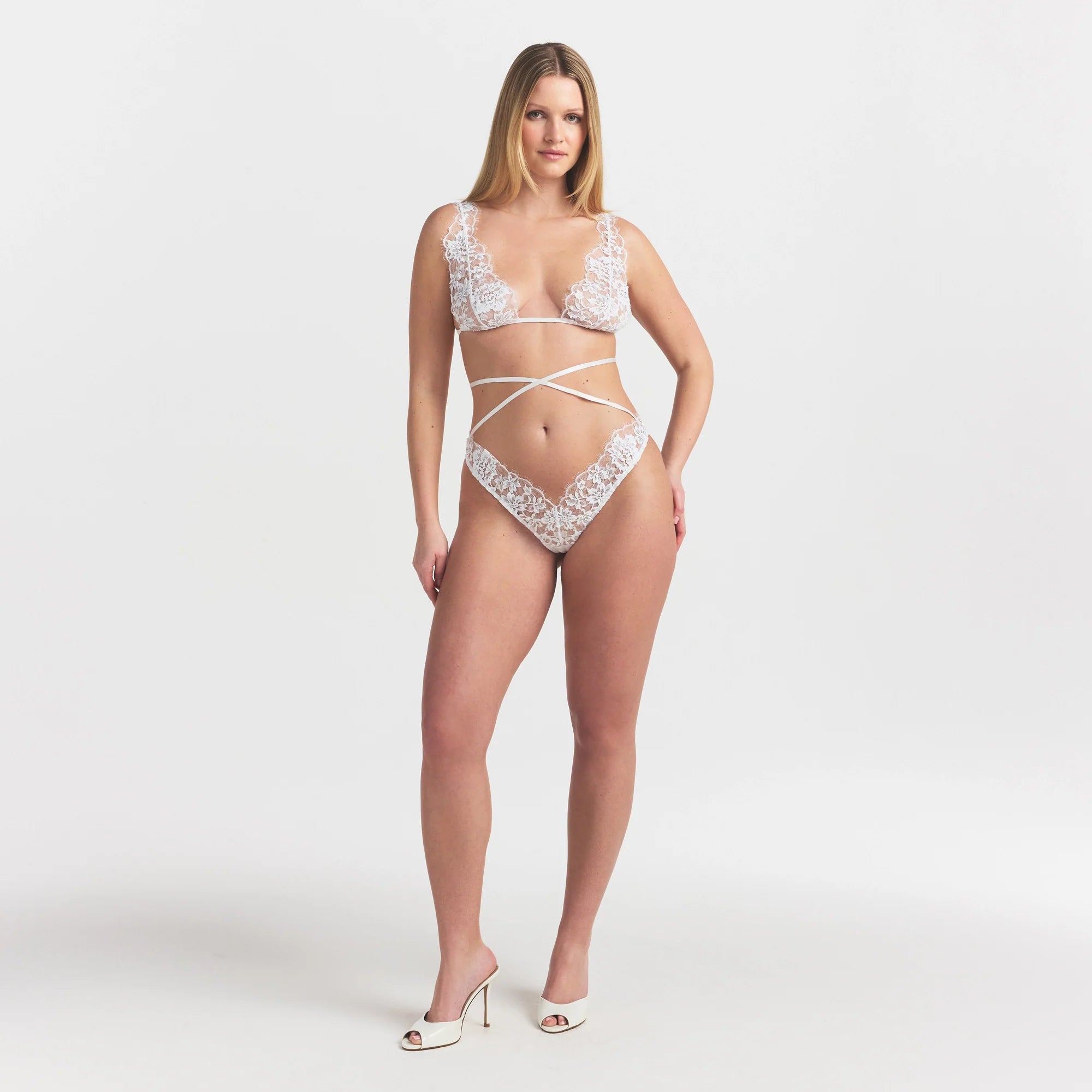 Skims Lace Plunge Bralette