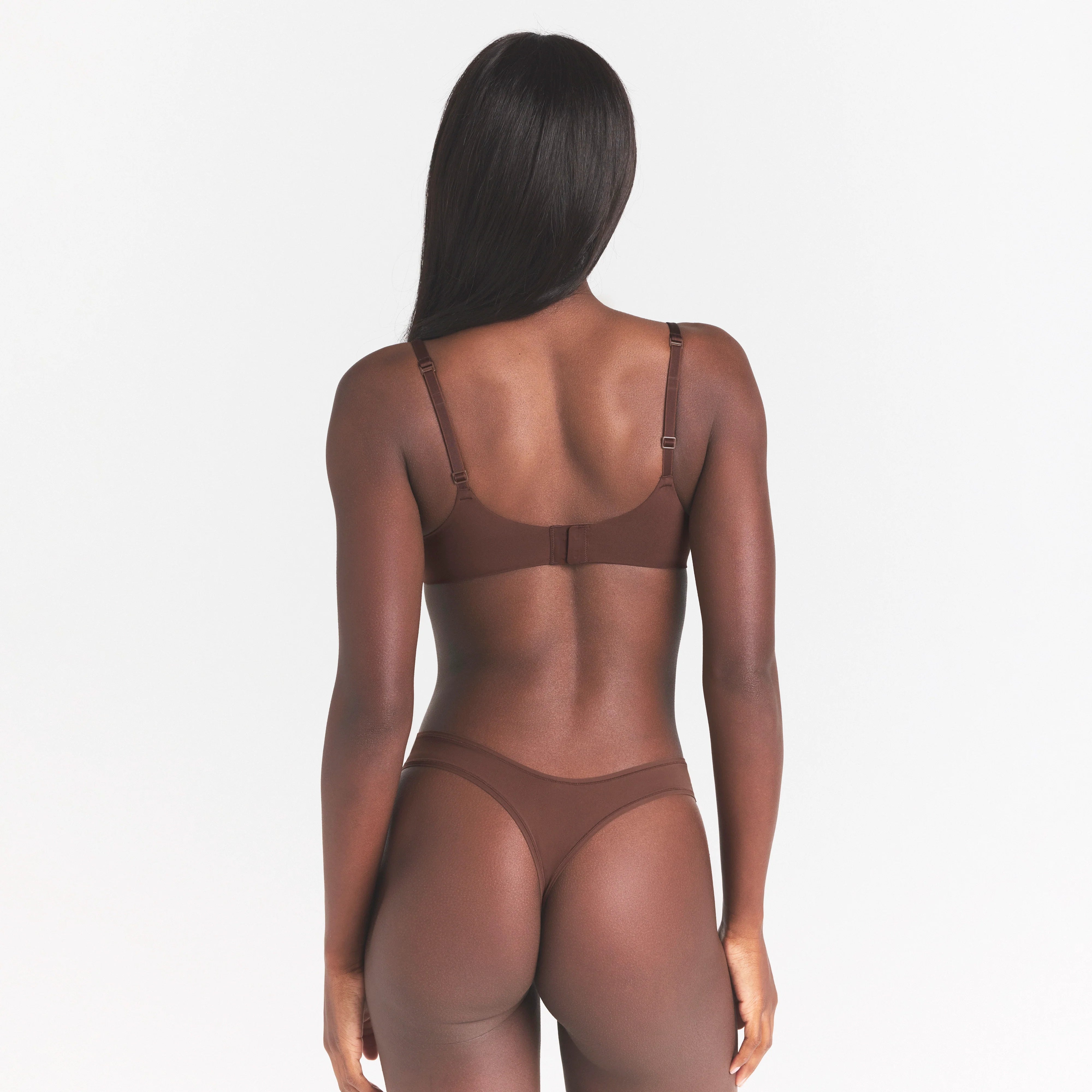 Skims Ultimate Teardrop T-shirt Bra — Part 1