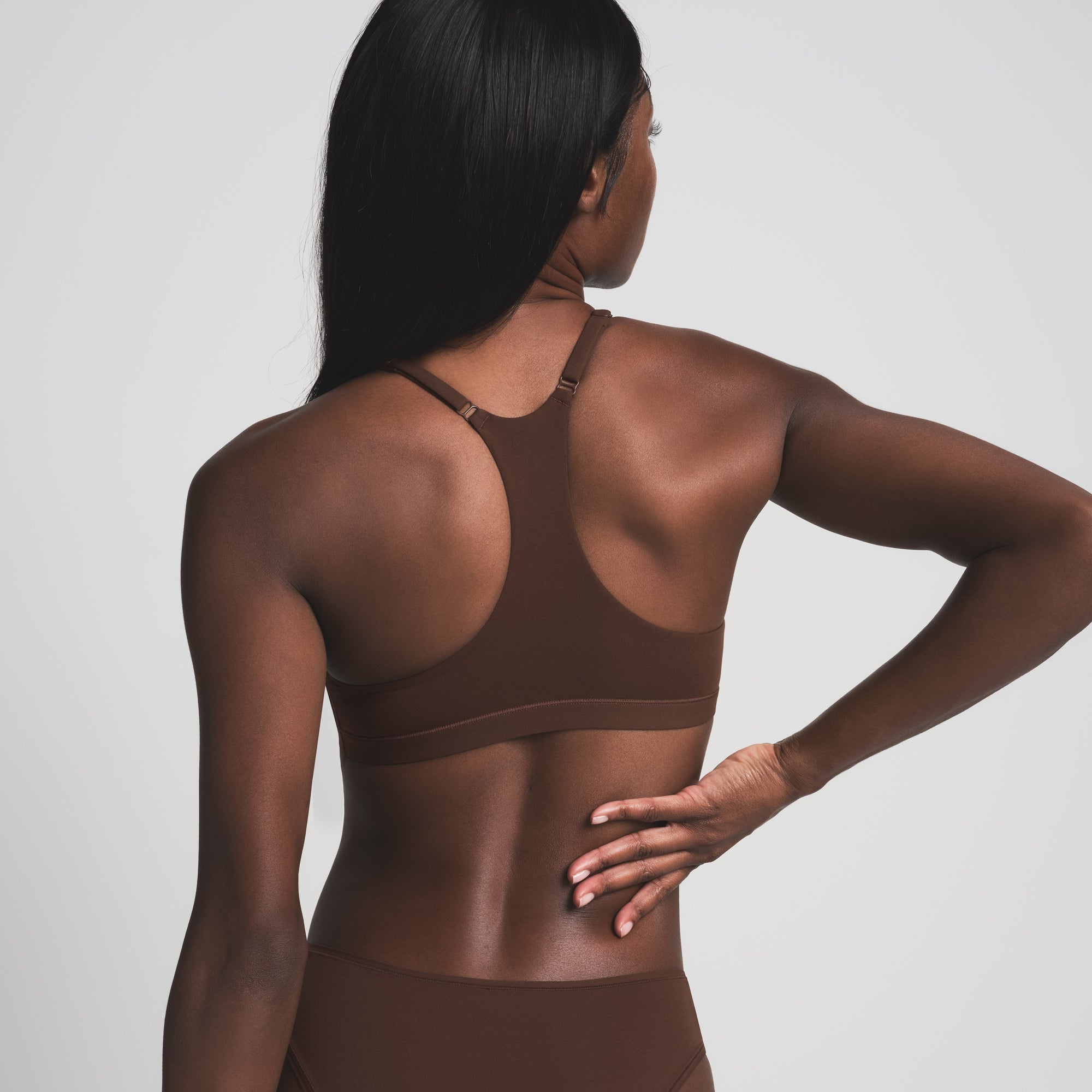 FITS EVERYBODY RACERBACK SCOOP BRALETTE | COCOA