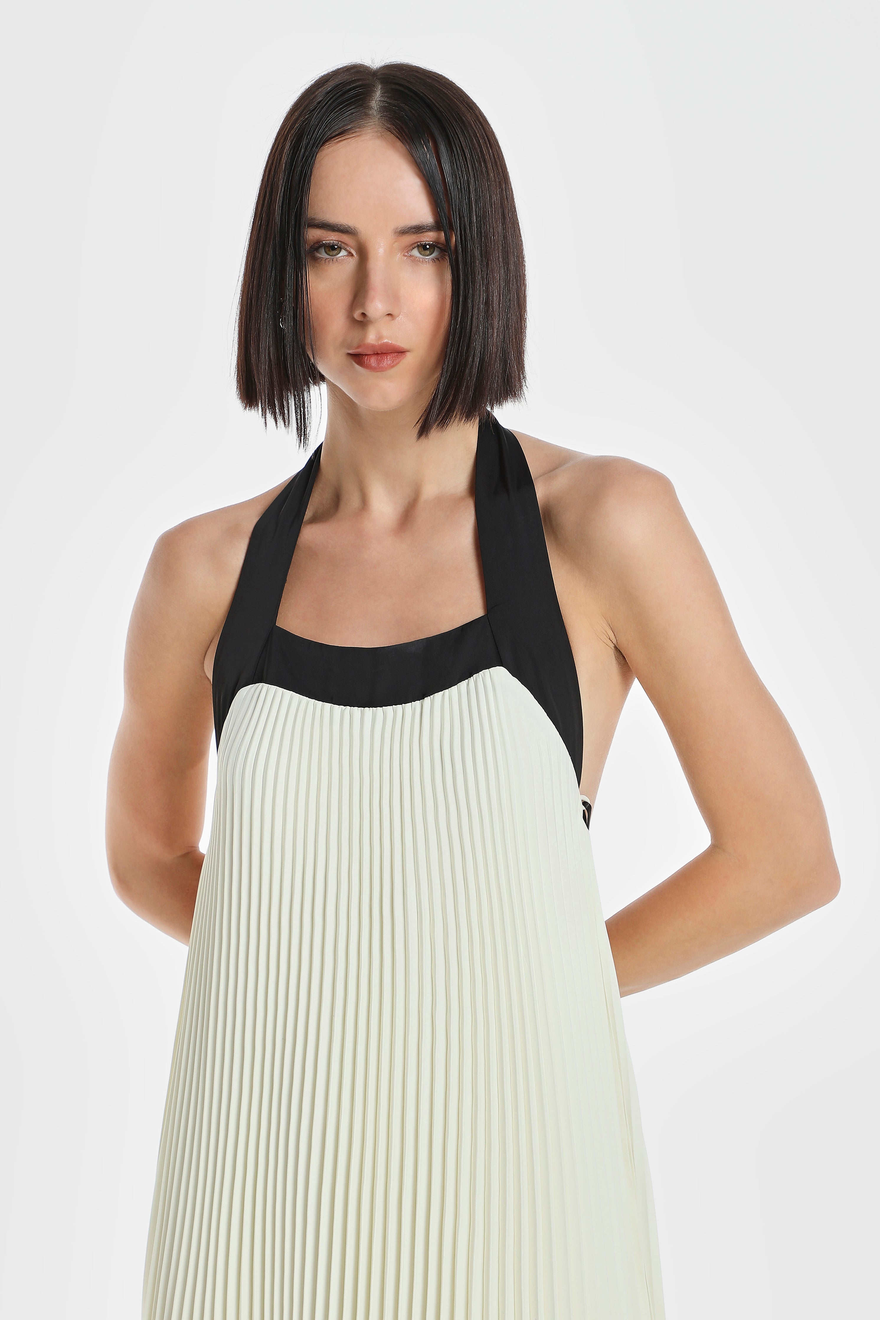 HALTER ACCENT PLEATED DRESS