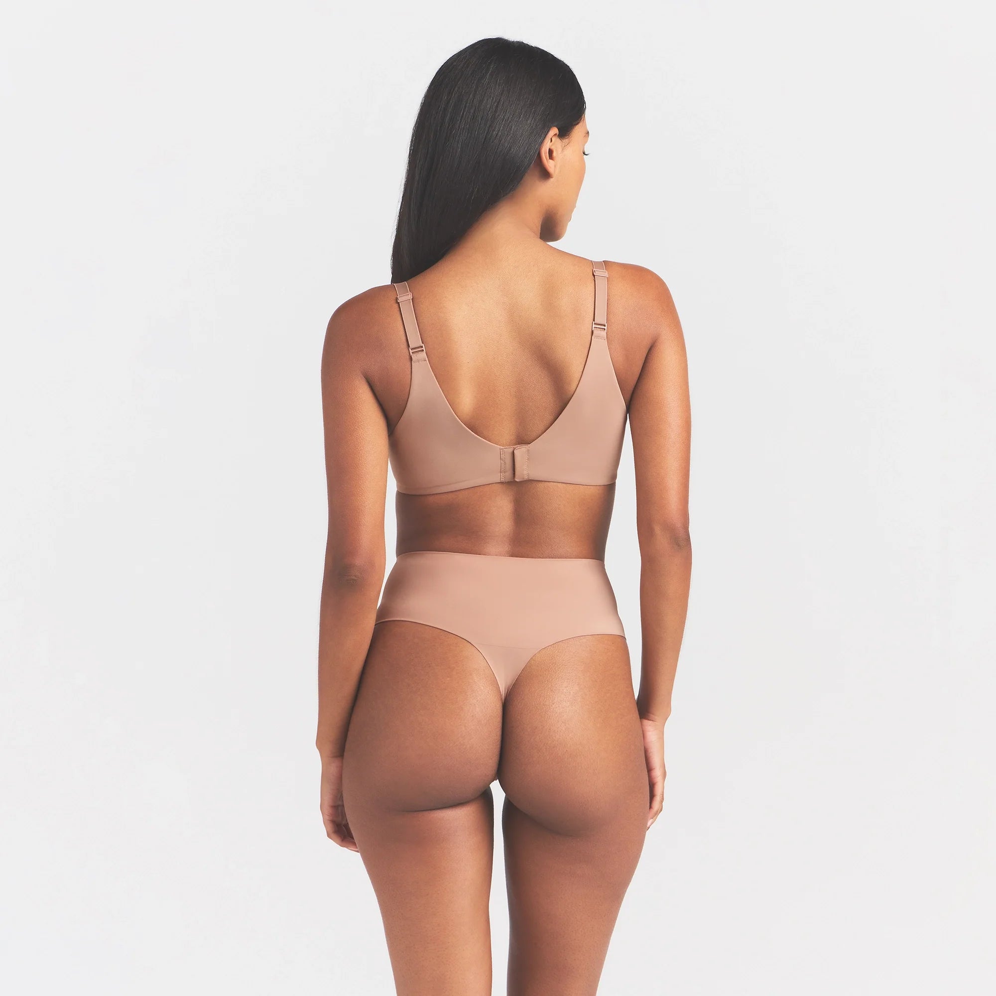 Smoothing Intimates Full Coverage Bra — Part 1