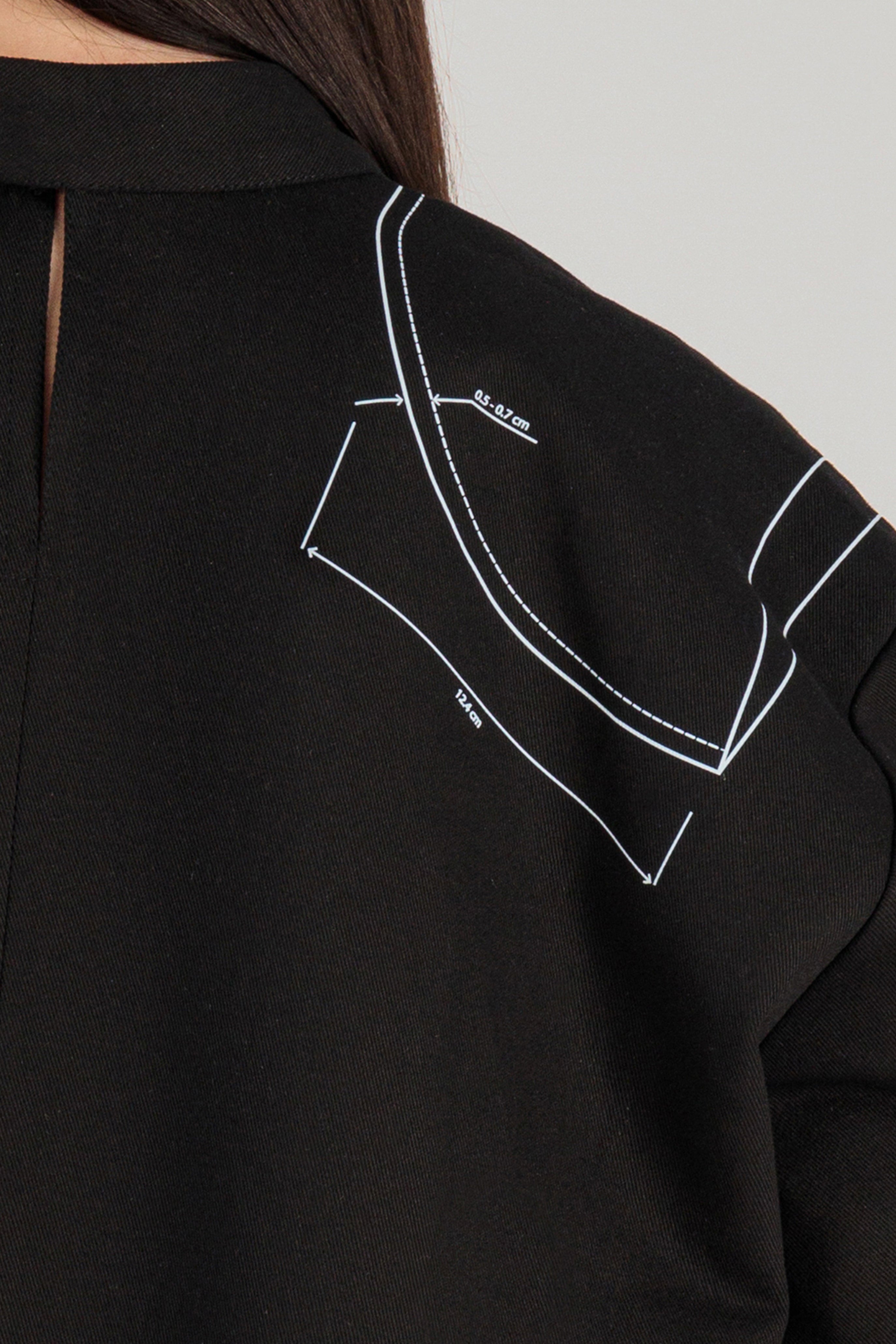 TWILL TEE W/ SHOULDER PAD PRINT