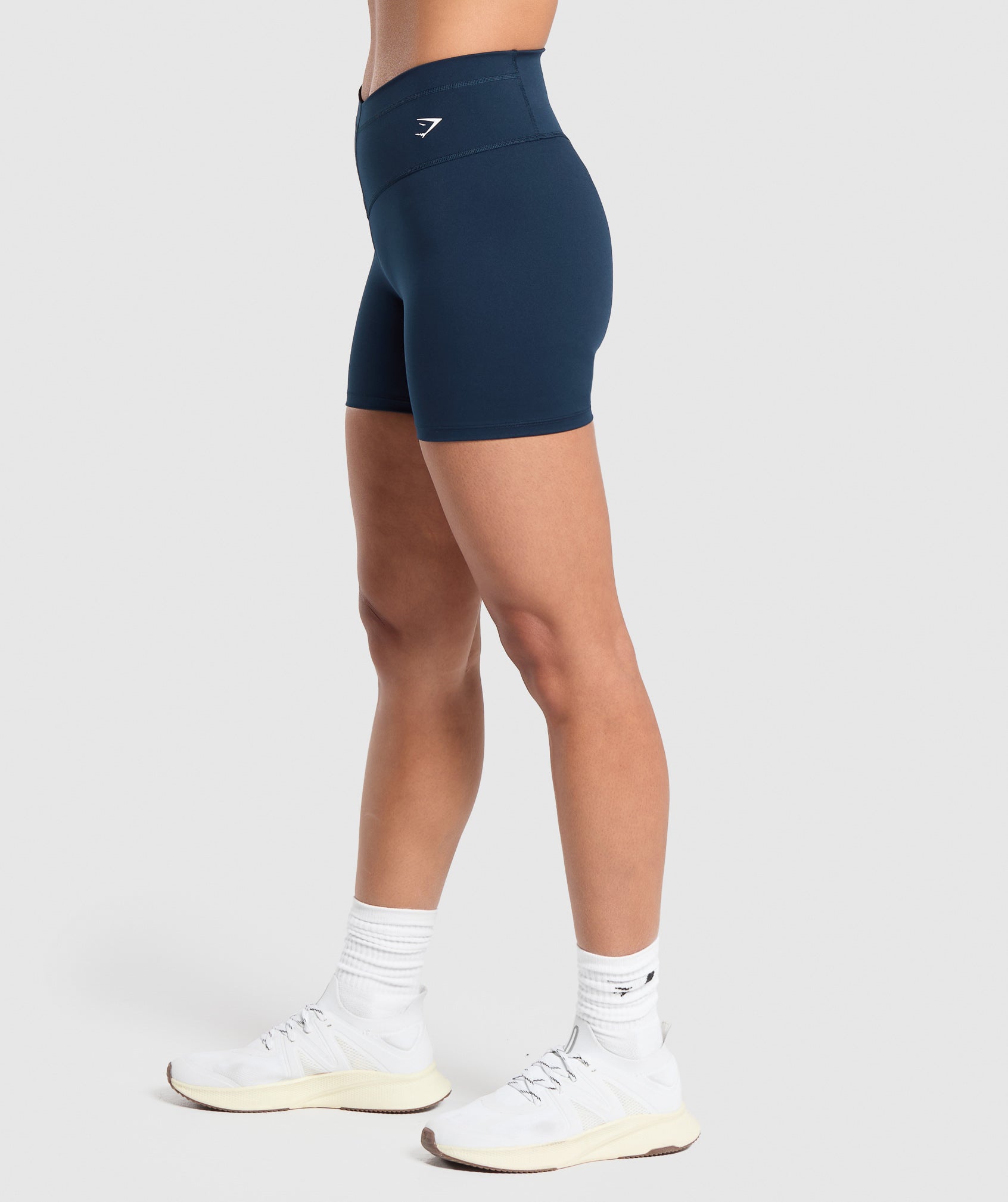 Gymshark Everyday Front V Waistband Shorts - Navy