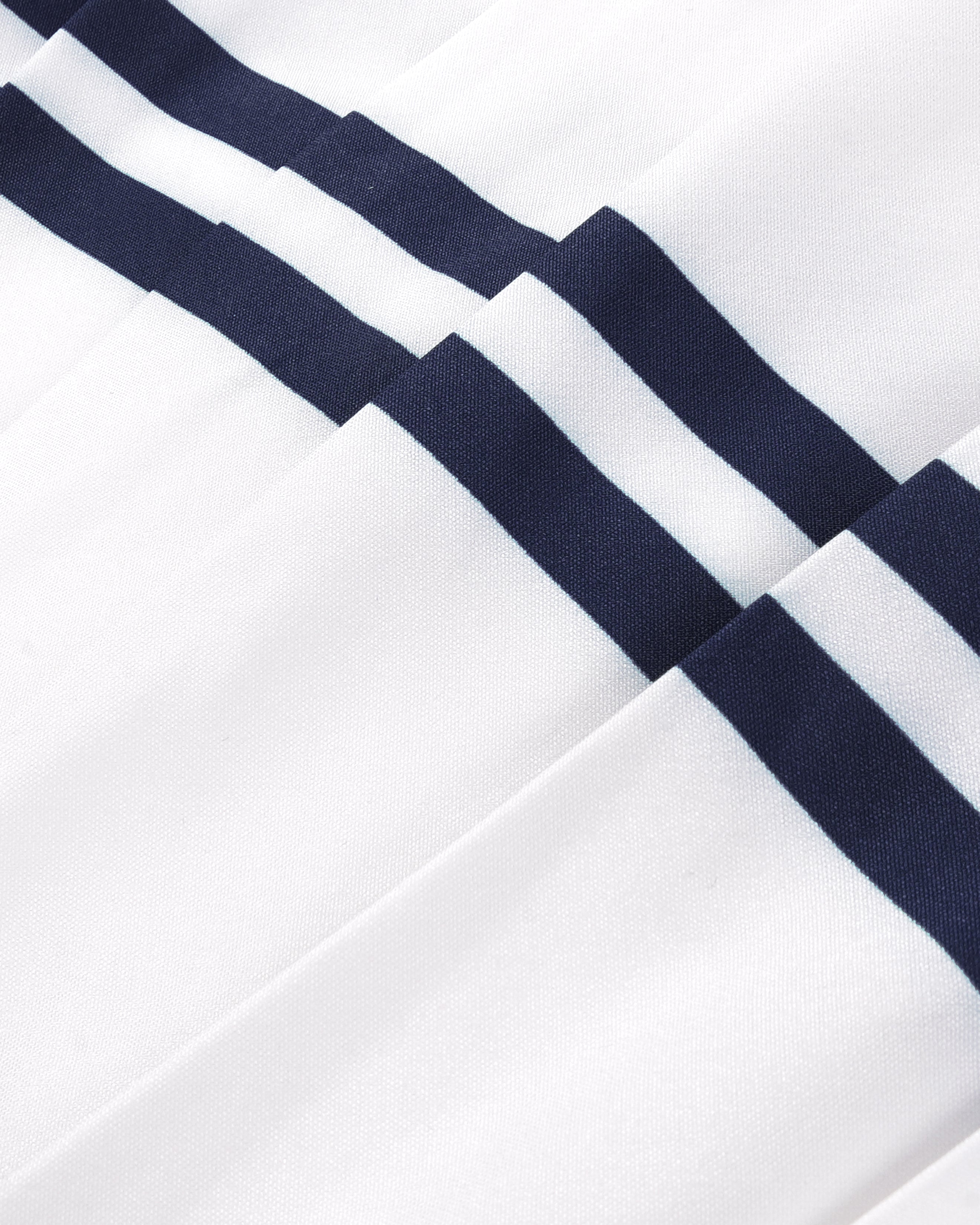 Serif Logo Pleated Skirt - White/Navy