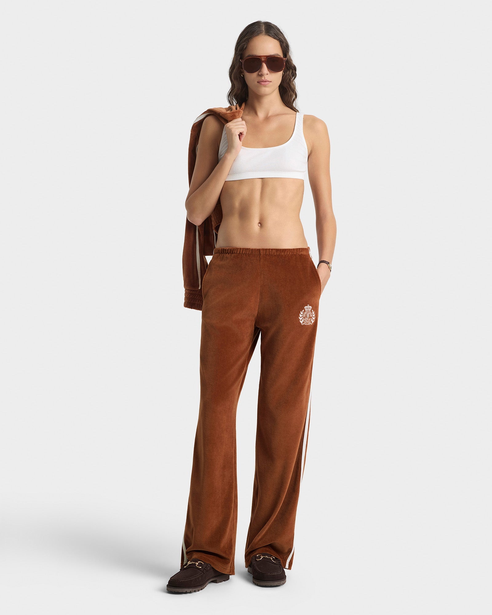 NY Crest Velour Sweatpant - Tobacco/Ecru