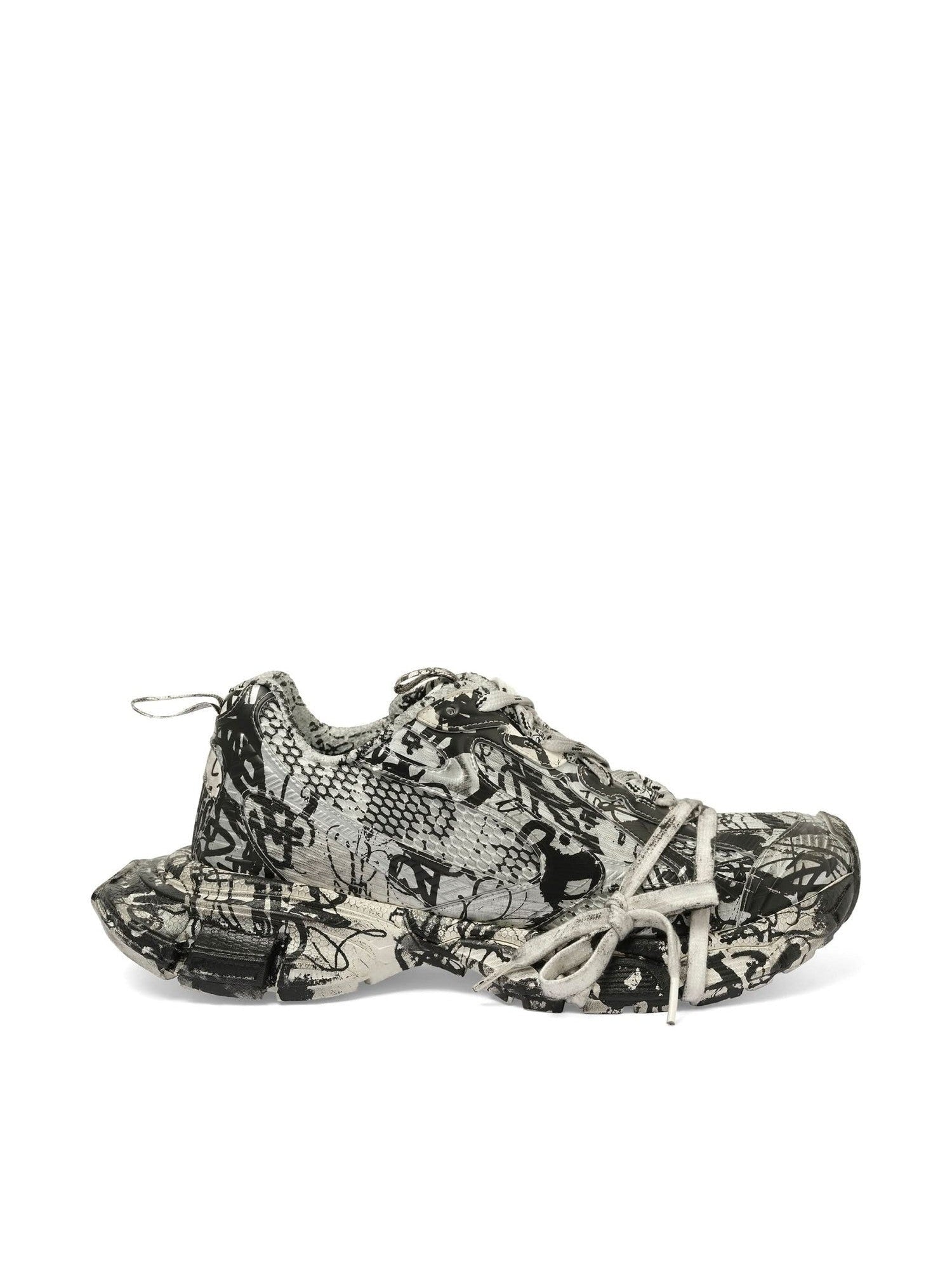 BALENCIAGA 3XL Extreme Graffiti Sneaker in White/Black