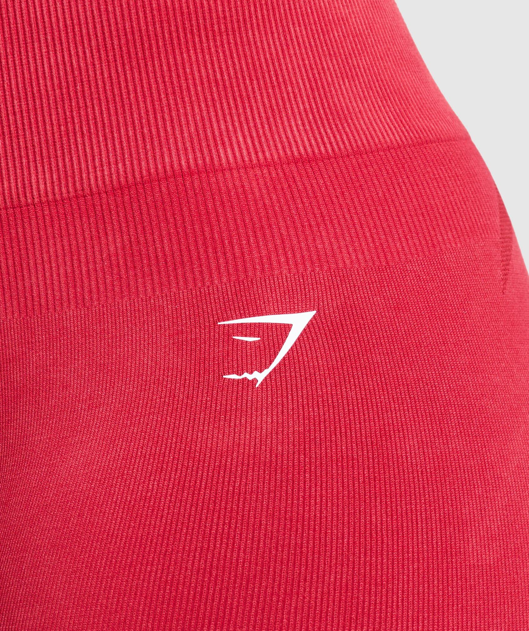 Gymshark Gains Seamless Washed Shorts - Carmine Red