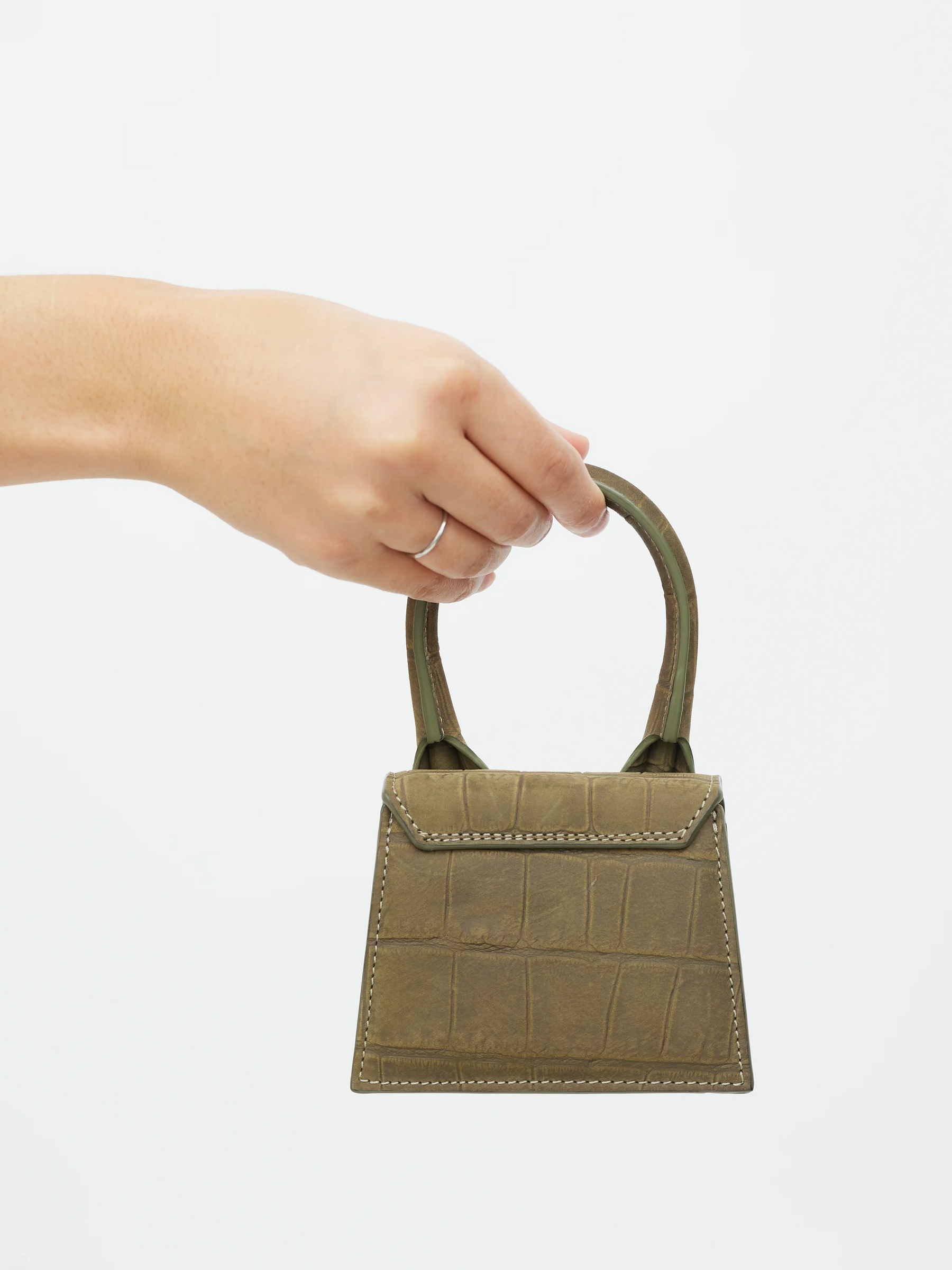 JACQUEMUS LE CHIQUITO CROC LIGHT KHAKI