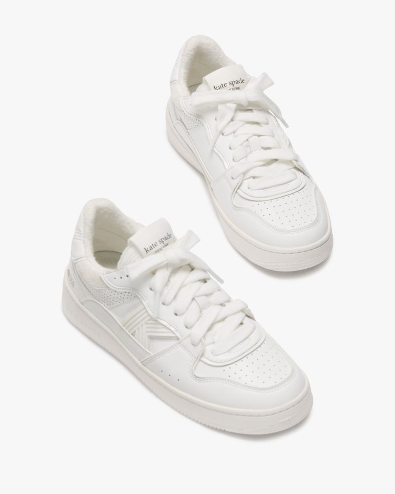 93 Kicks Sneakers