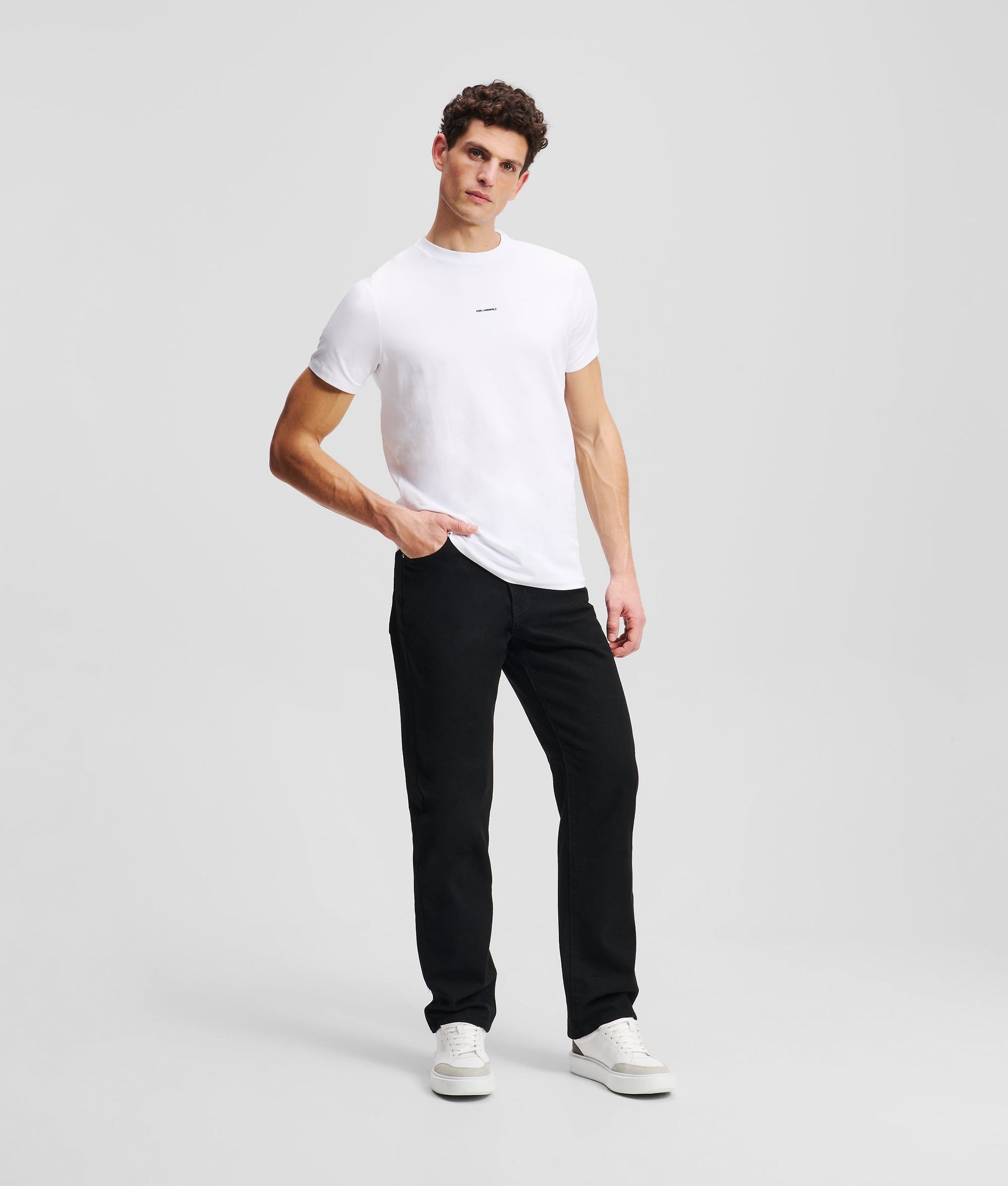 CREWNECK T-SHIRT