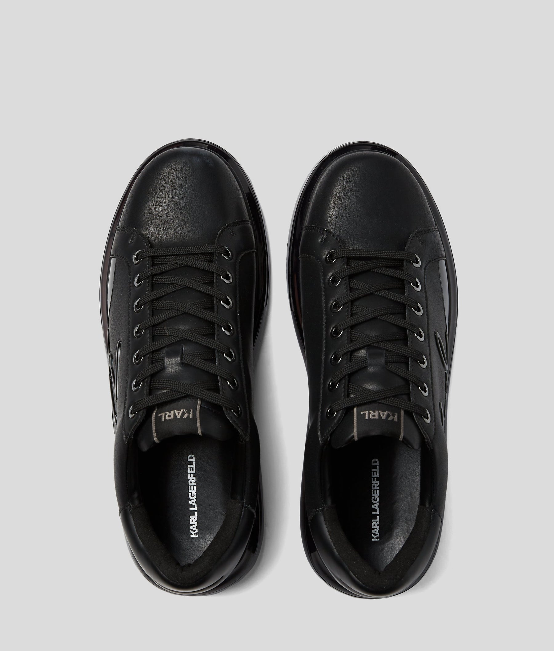 KAPRI KUSHION SIGNIA SHINE trainers