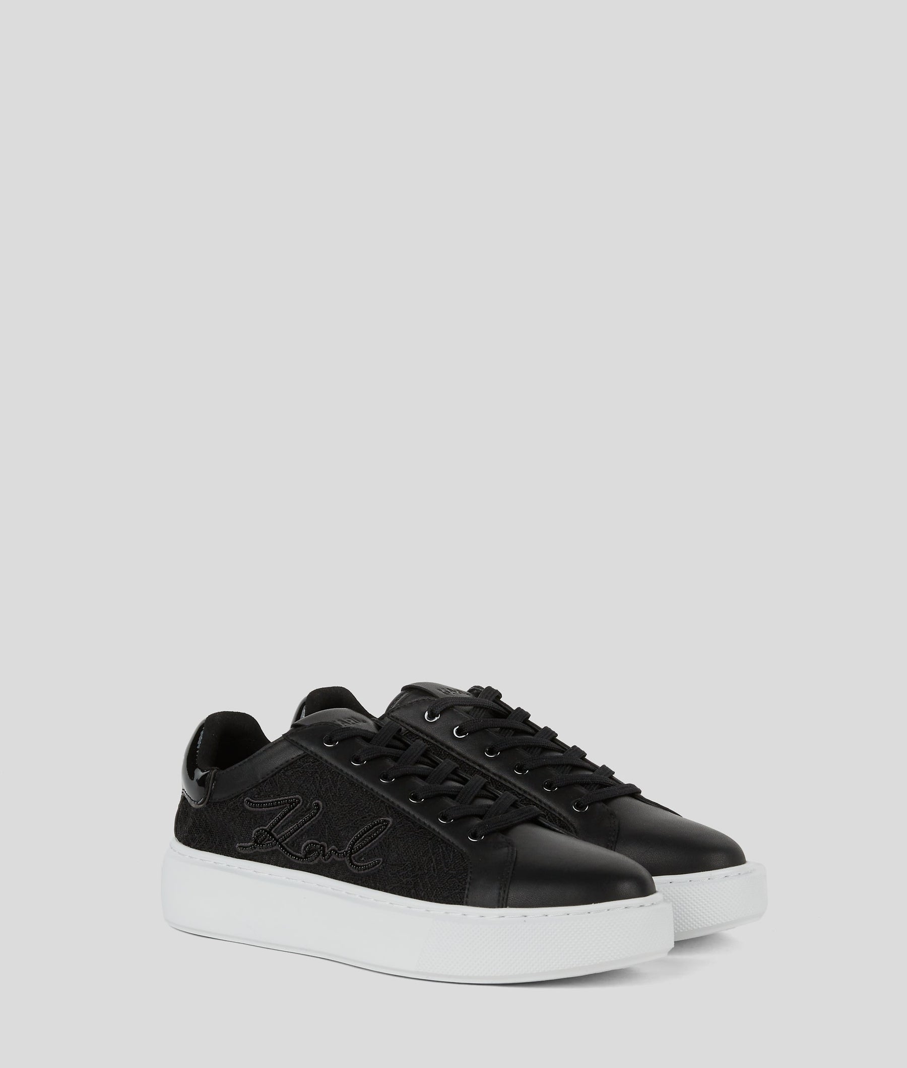SIGNATURE MAXI KUP LACE-UP TRAINERS