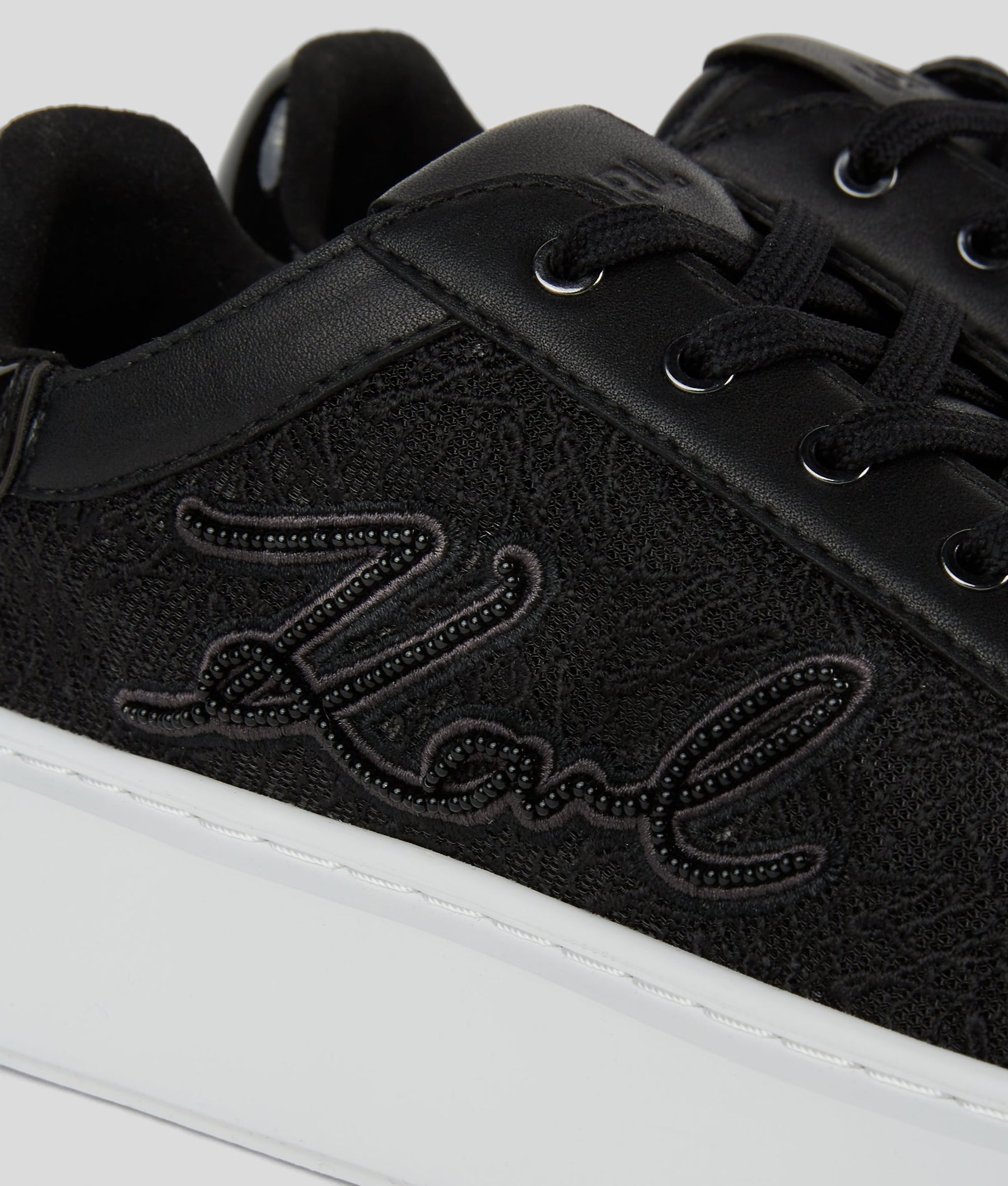 SIGNATURE MAXI KUP LACE-UP TRAINERS
