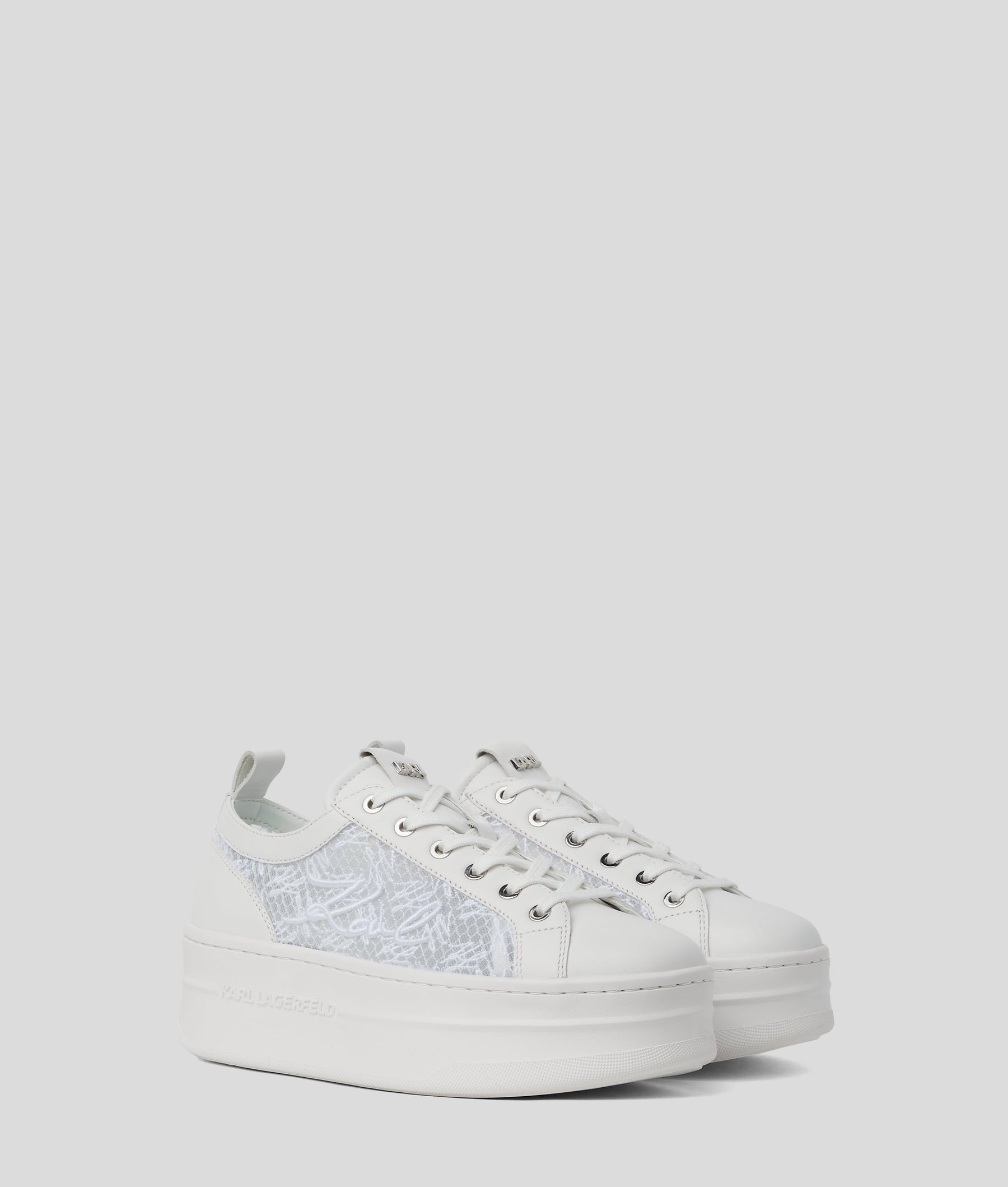 KOBE SIGNATURE TRAINERS