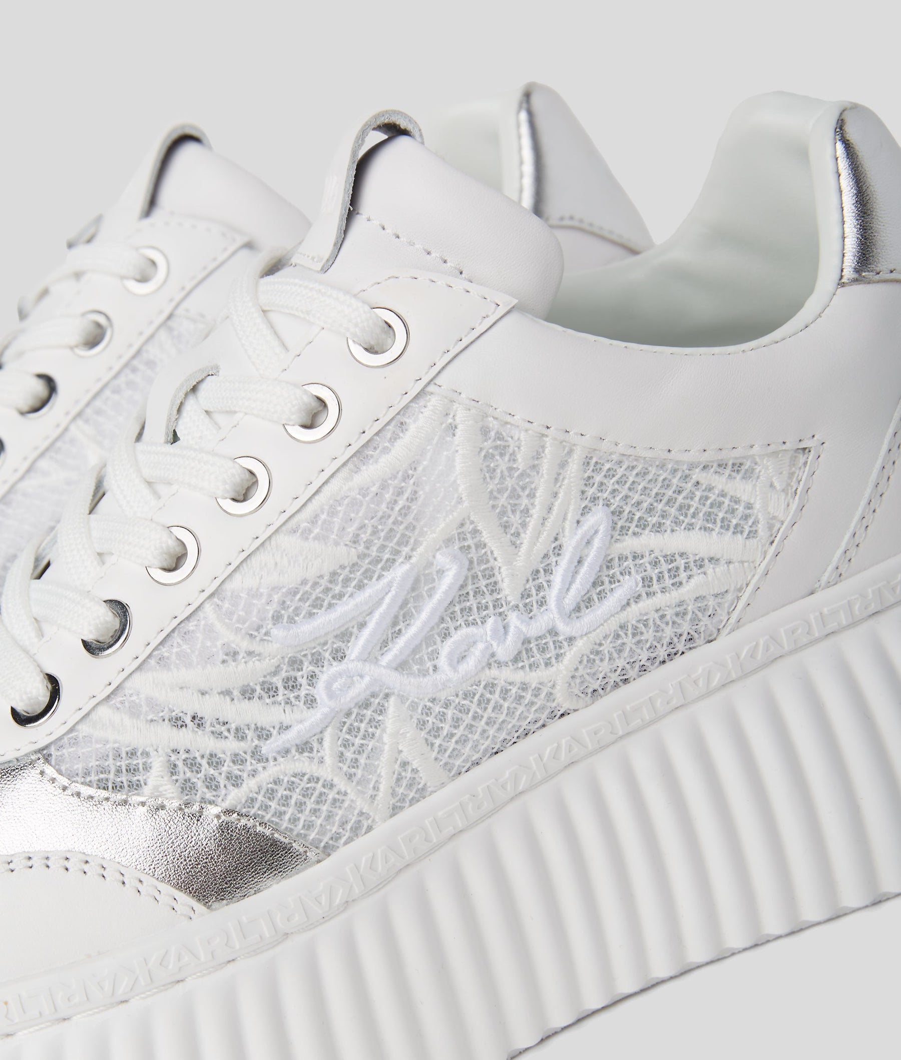 SIGNATURE KREEPER ORCHID TRAINERS