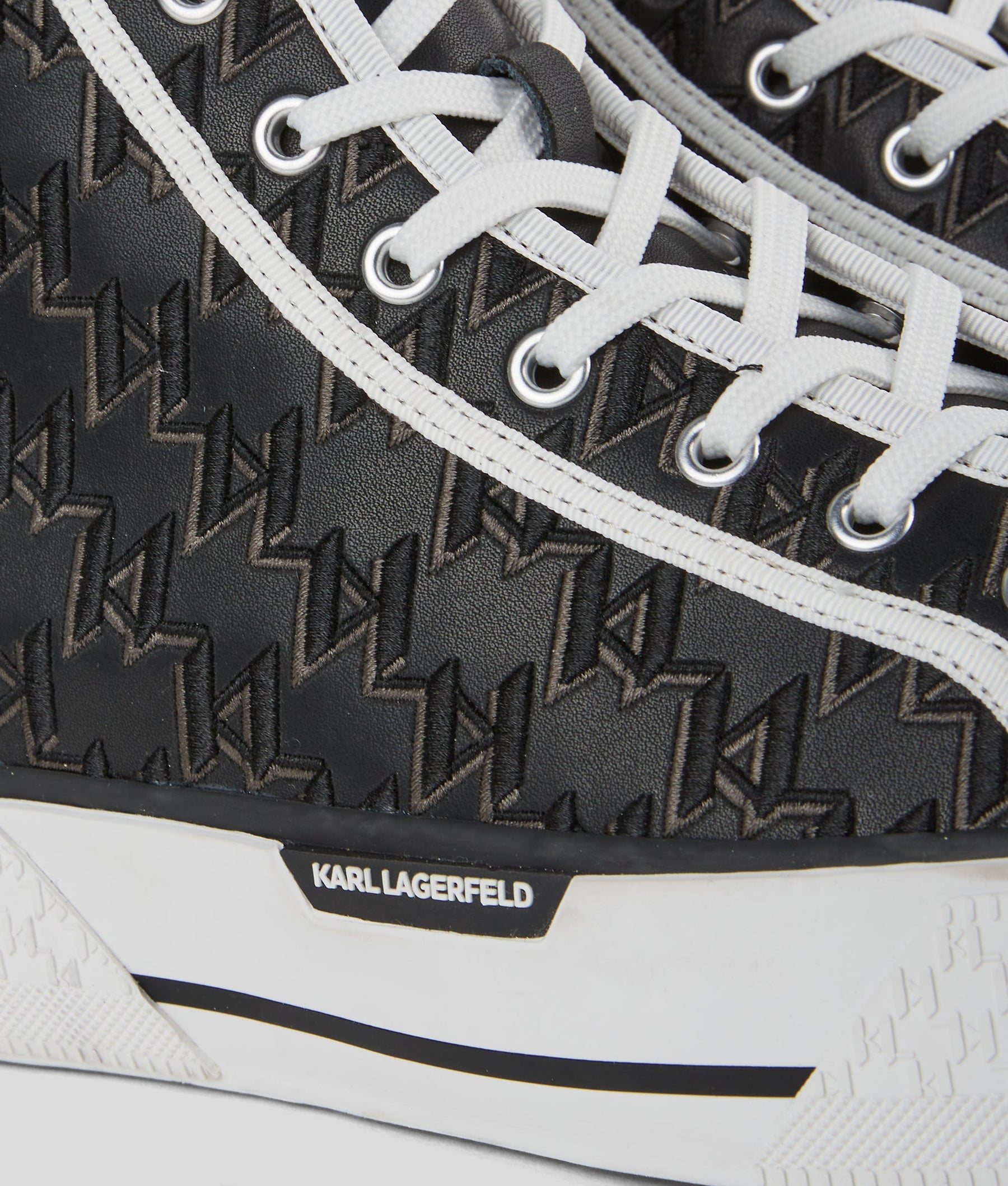 MONOGRAM CAMPUS HIGH-TOP trainers