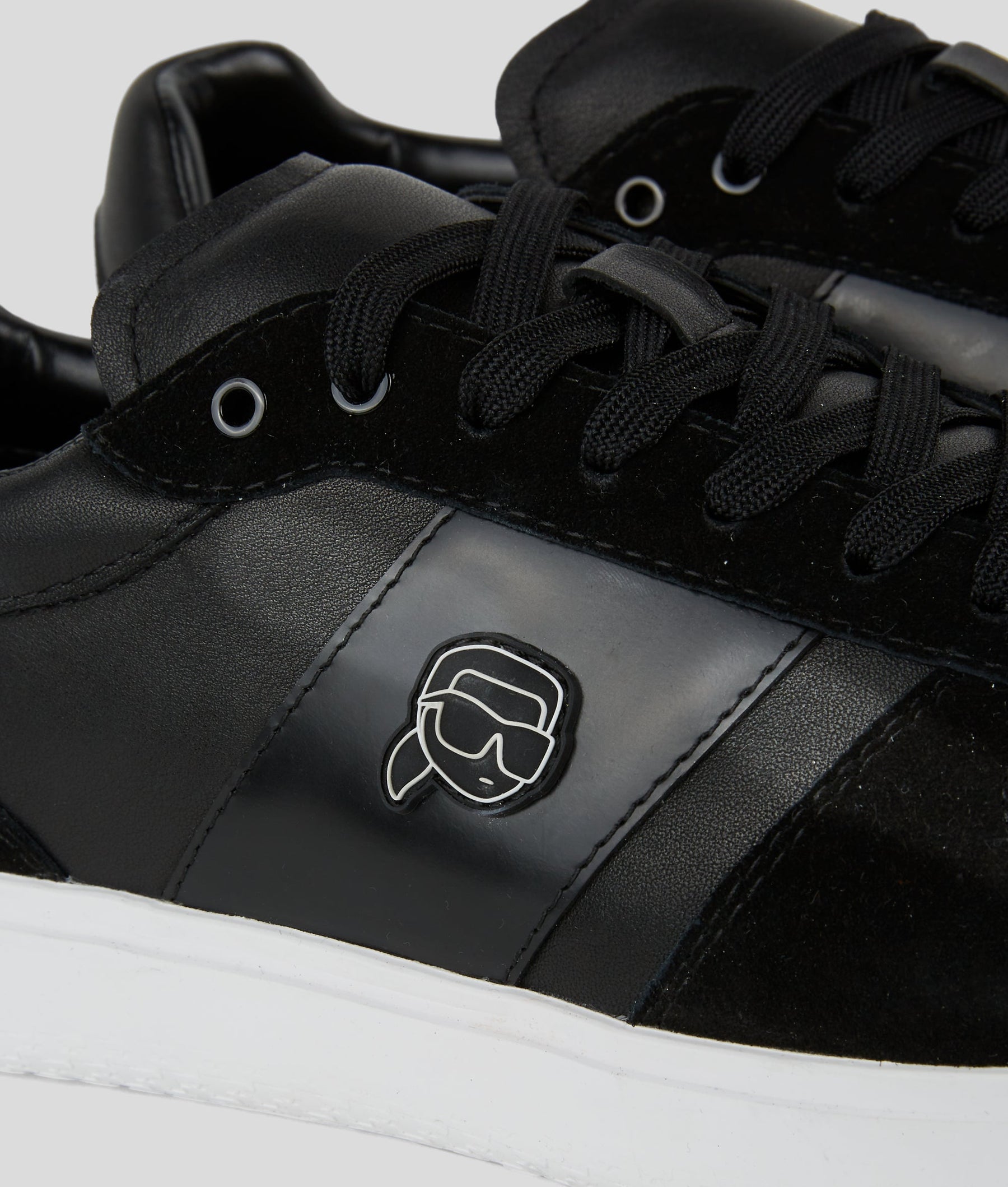 IKON NFT ATLAS TRAINERS