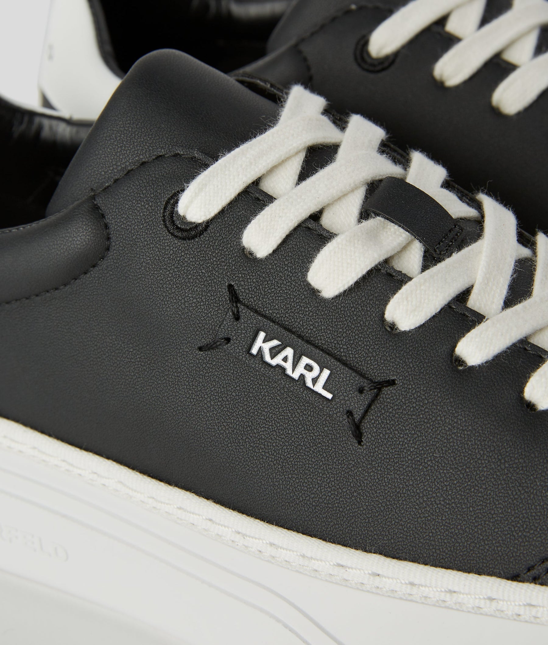 KONVERT EMBOSSED LOGO TRAINERS