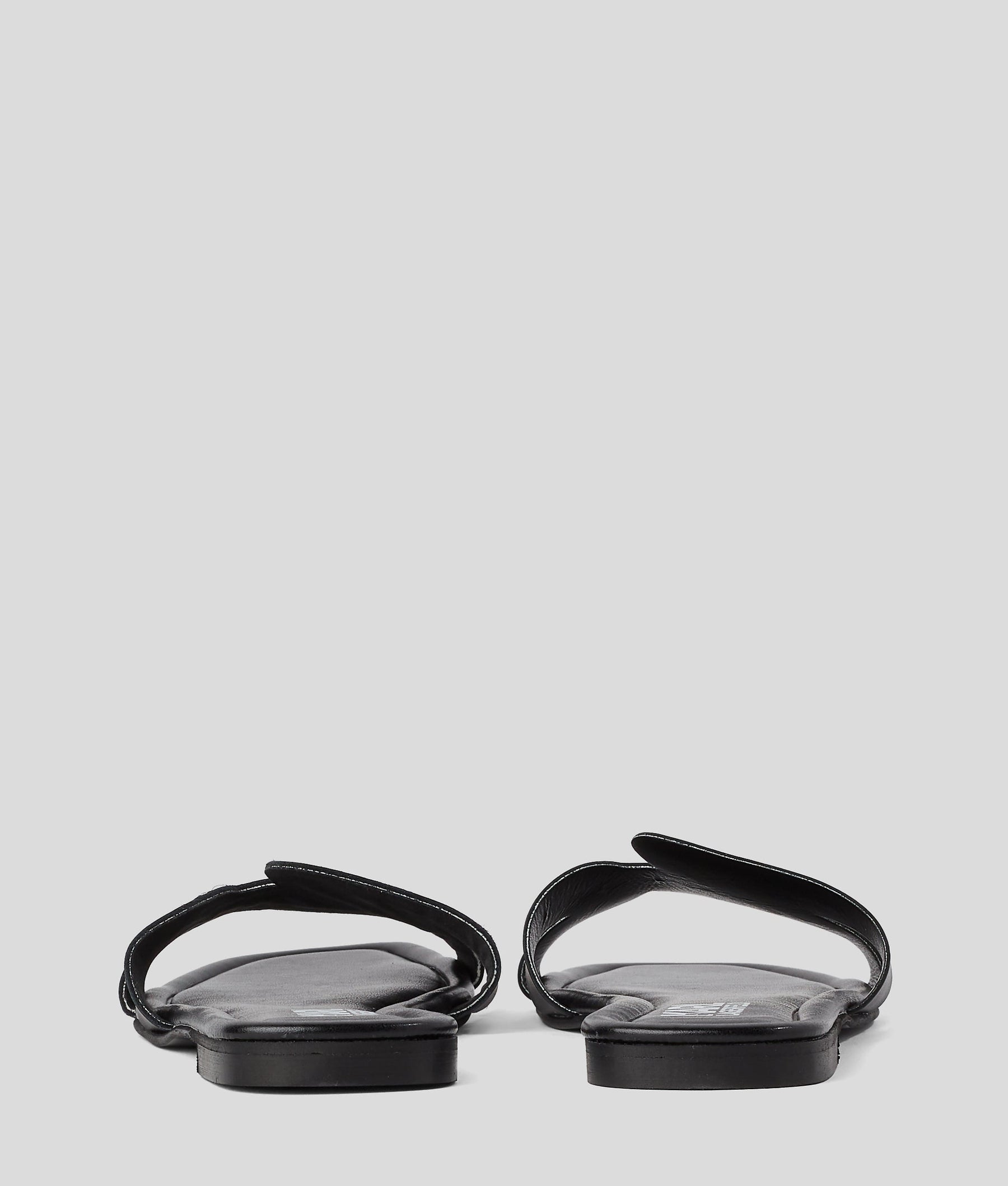 BRIO SIGNATURE CUT-OUT SANDALS