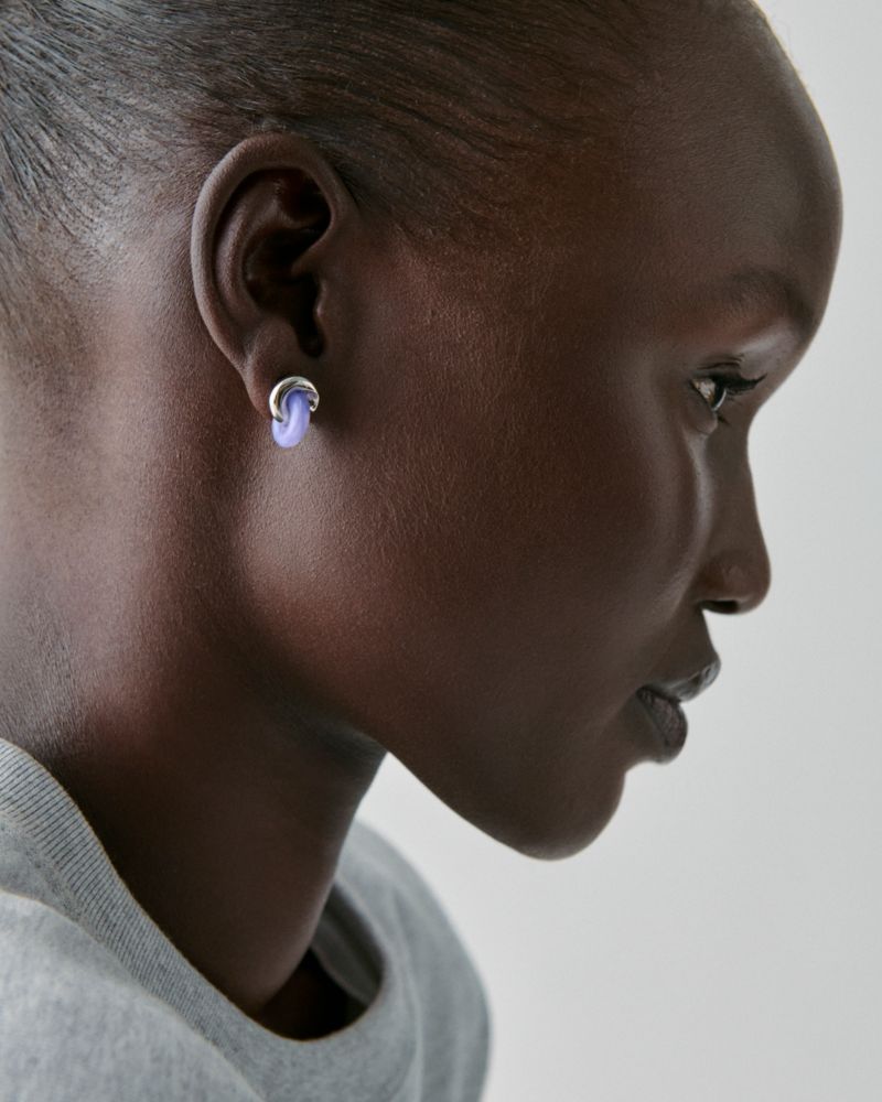 Interlock Studs