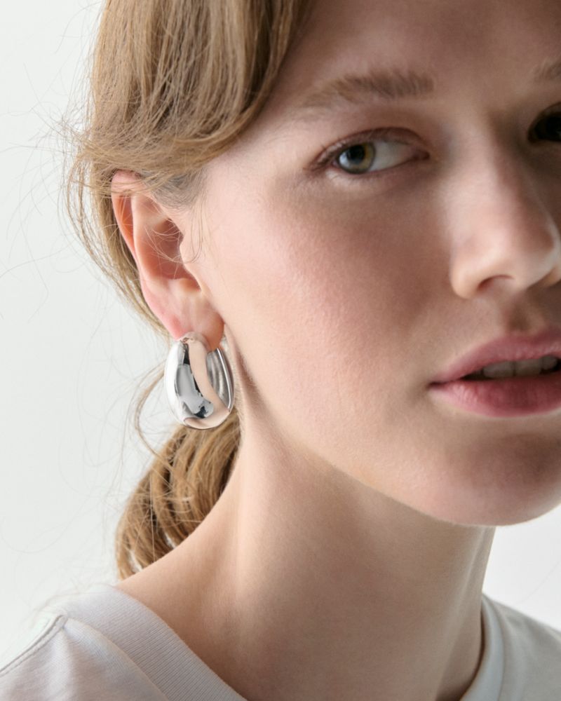 Sculpted Spade Statement Huggies