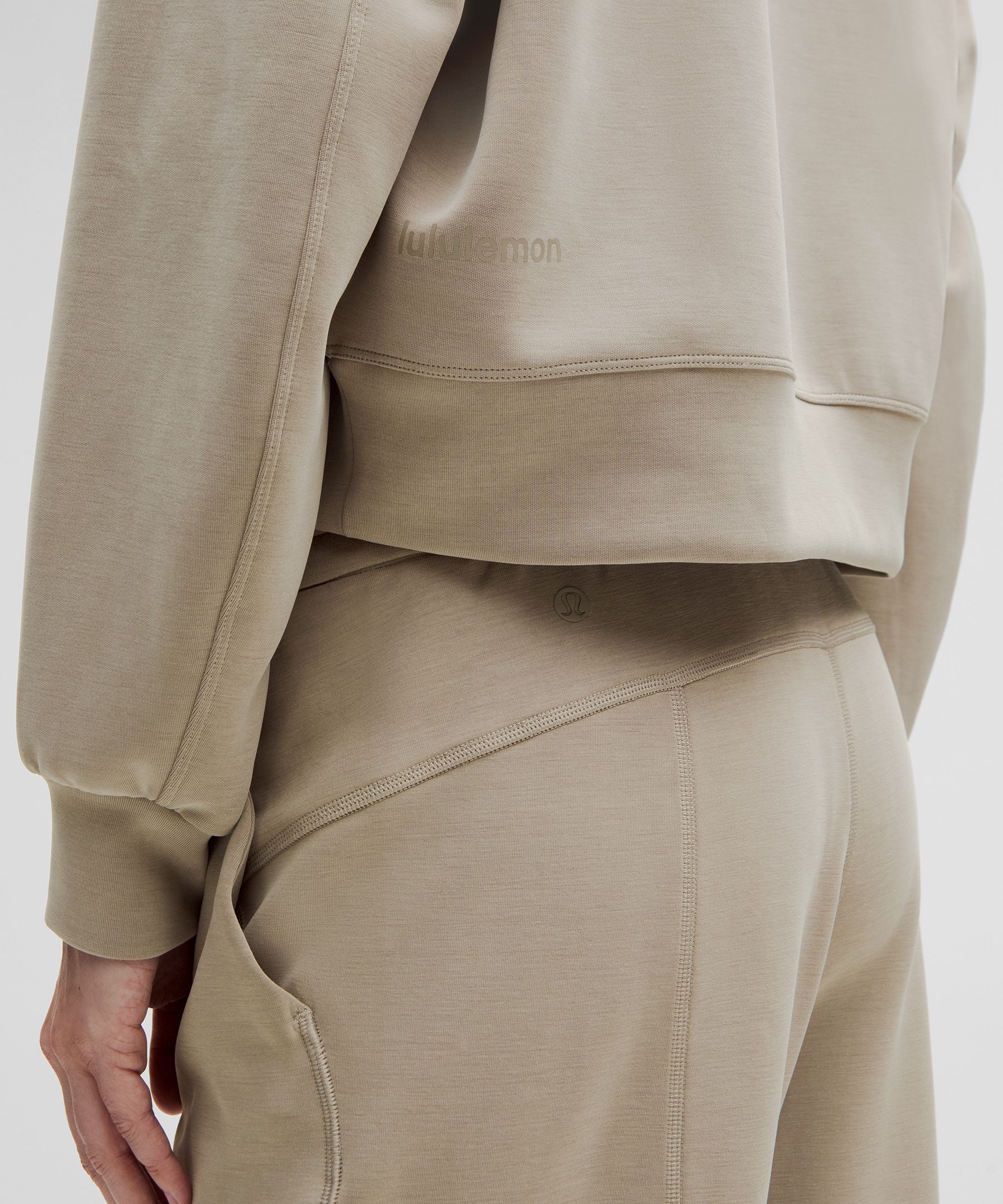 Softstreme Perfectly Oversized Cropped Crew