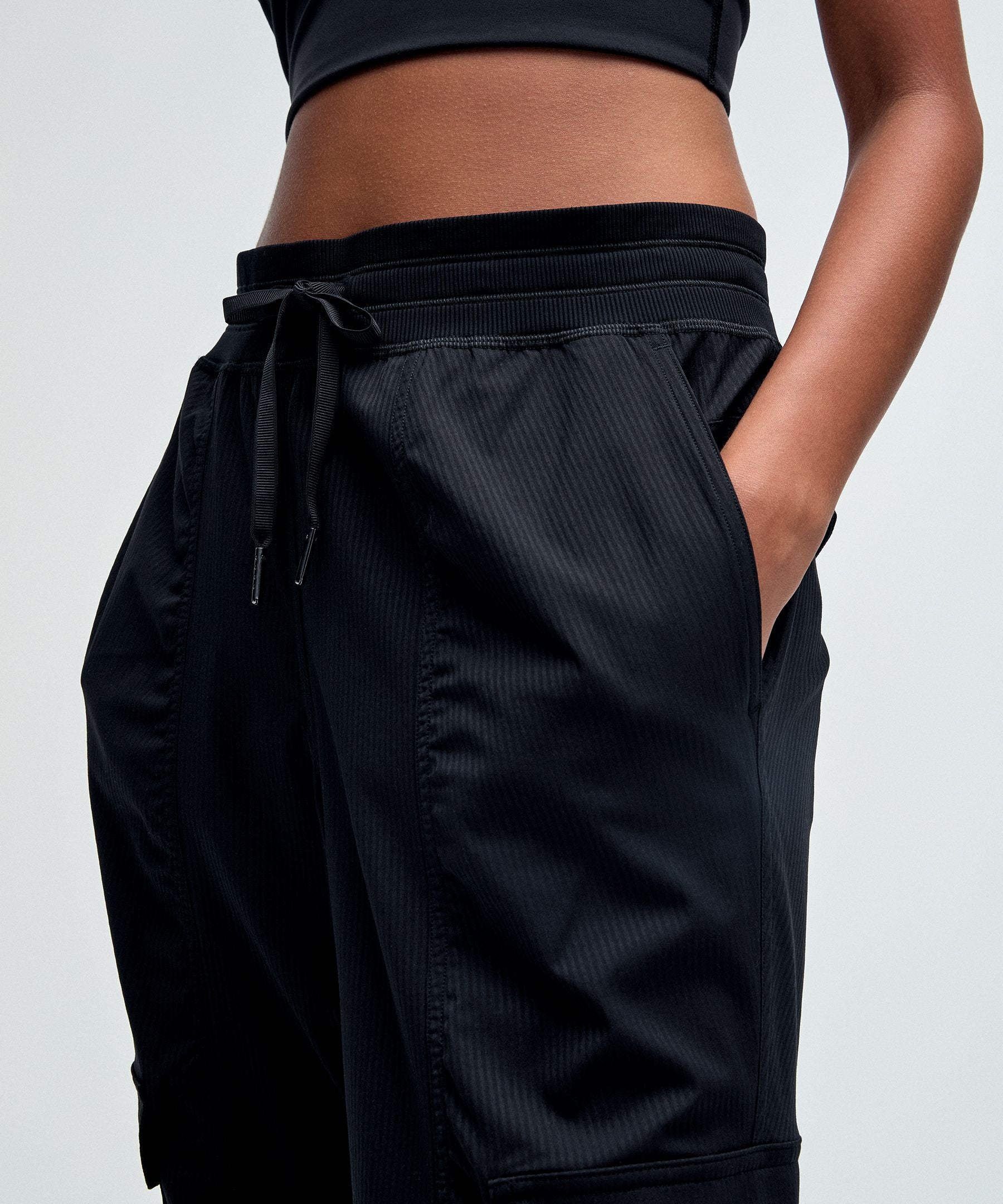 Dance Studio Relaxed-Fit Mid-Rise Cargo Jogger