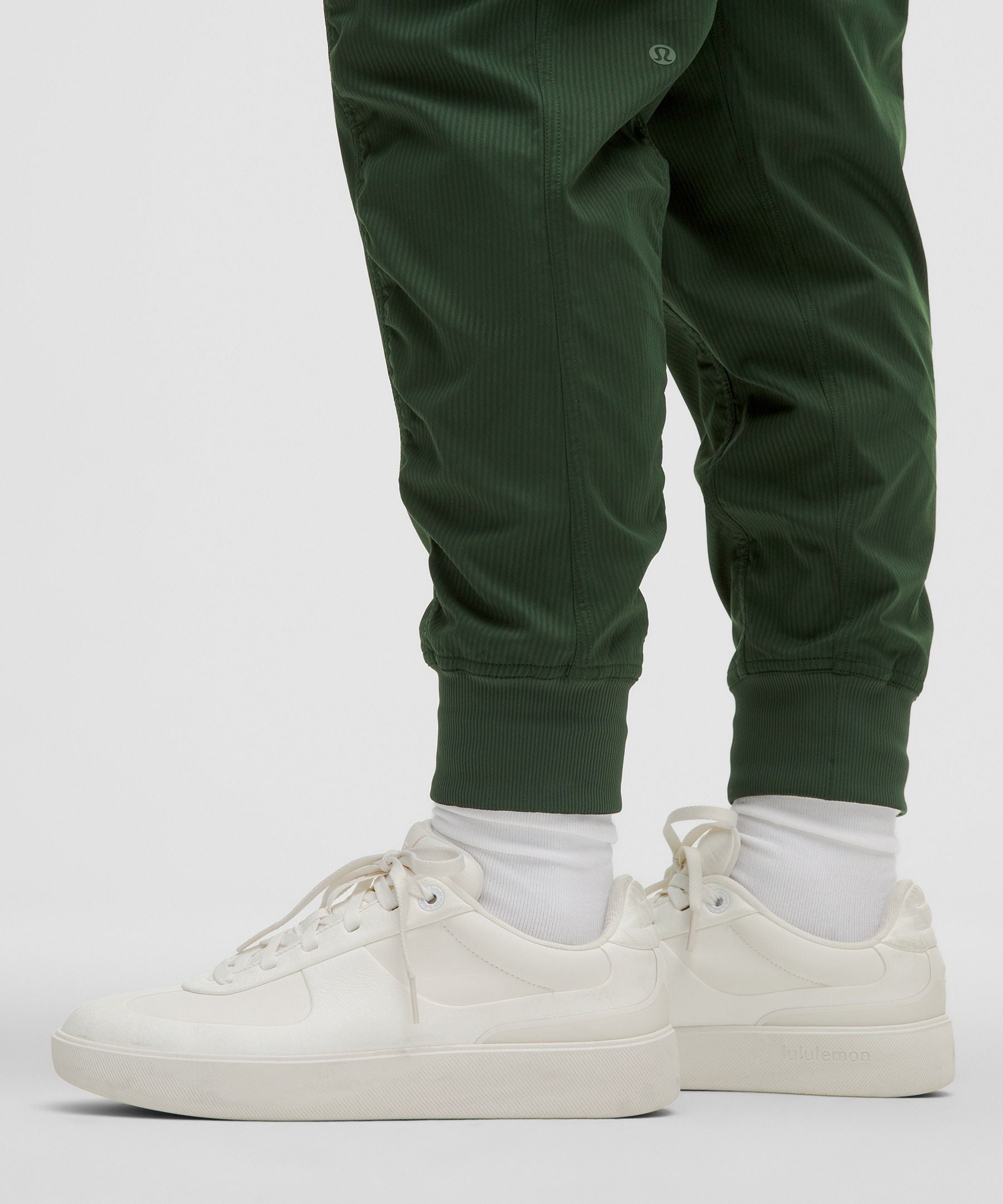 Dance Studio Relaxed-Fit Mid-Rise Cargo Jogger