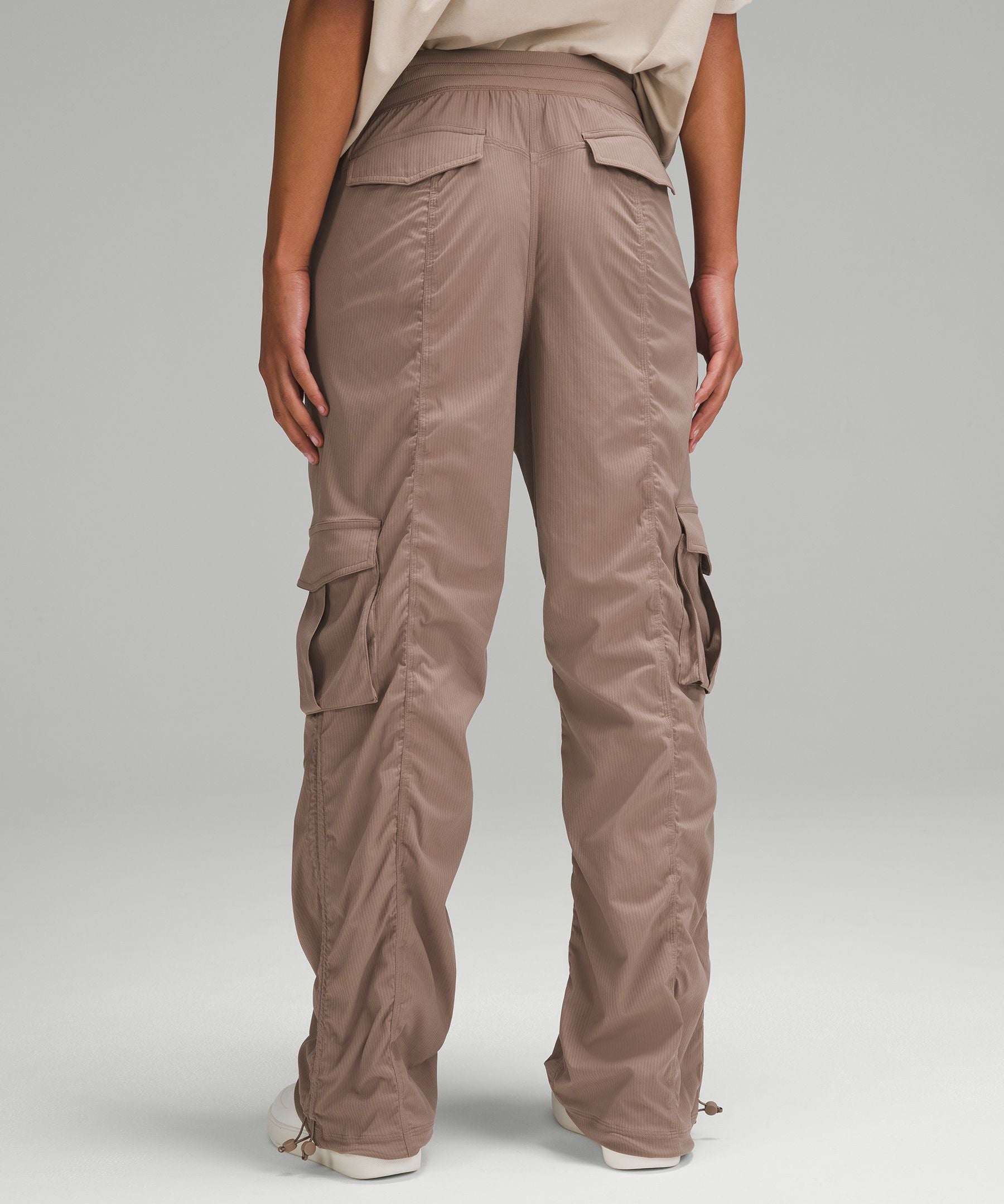 Dance Studio Relaxed-Fit Mid-Rise Cargo Pant