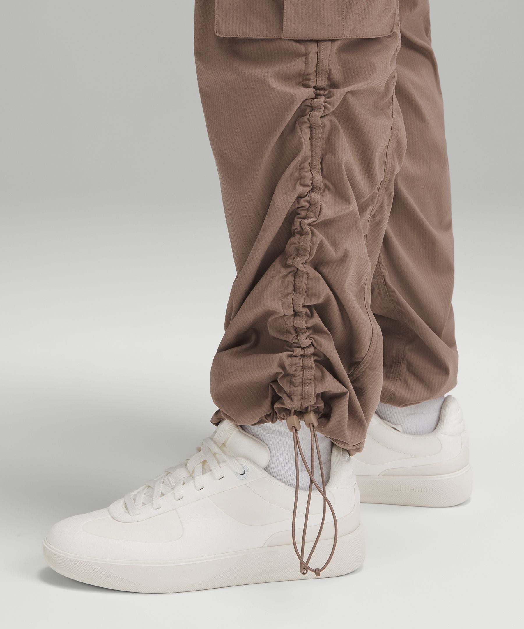 Dance Studio Relaxed-Fit Mid-Rise Cargo Pant
