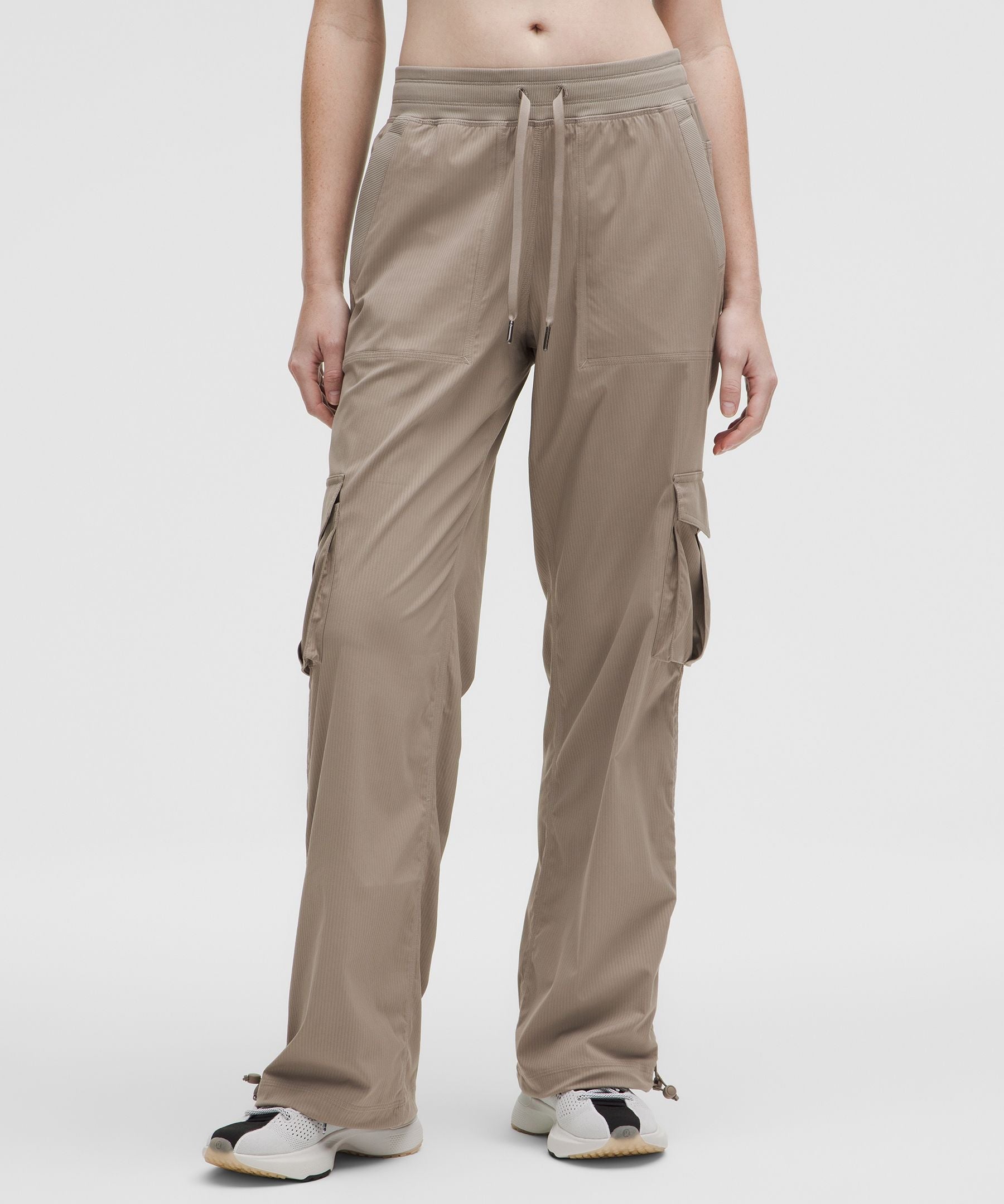Dance Studio Relaxed-Fit Mid-Rise Cargo Pant